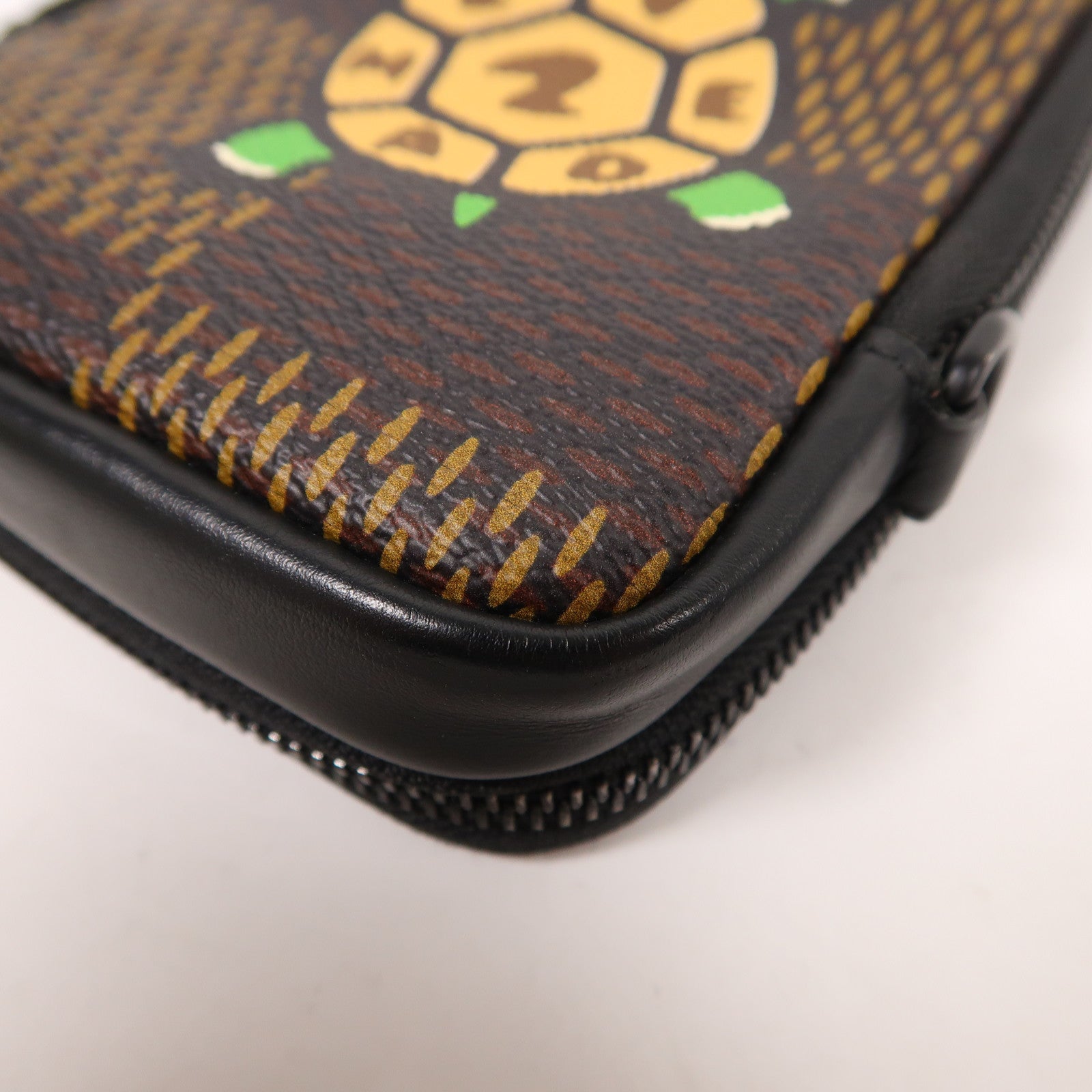 LOUIS VUITTON Damier LV x Nigo Phone Pouch肩背袋