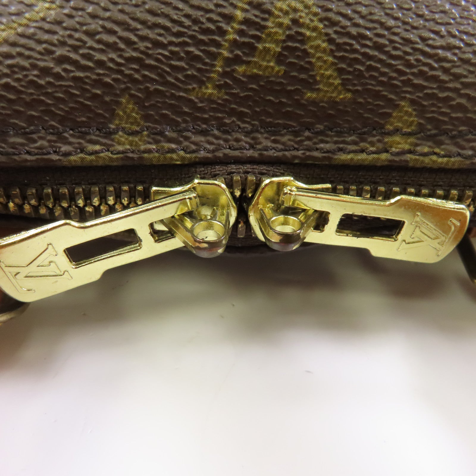 LOUIS VUITTON 【激減優惠】Monogram Alma金扣手挽袋啡色