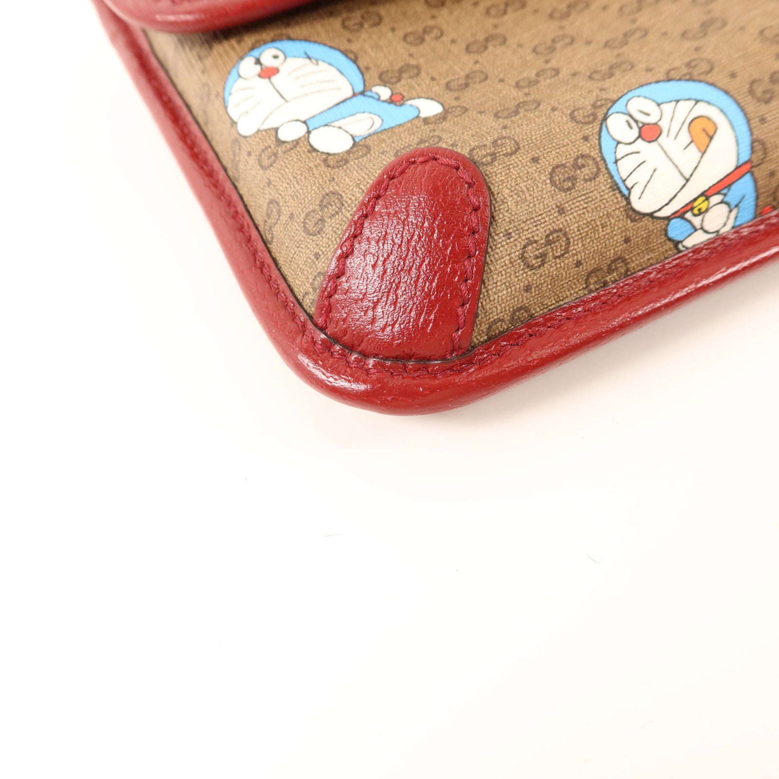 GUCCI 塗層帆布Doraemon X Gucci金扣腰包