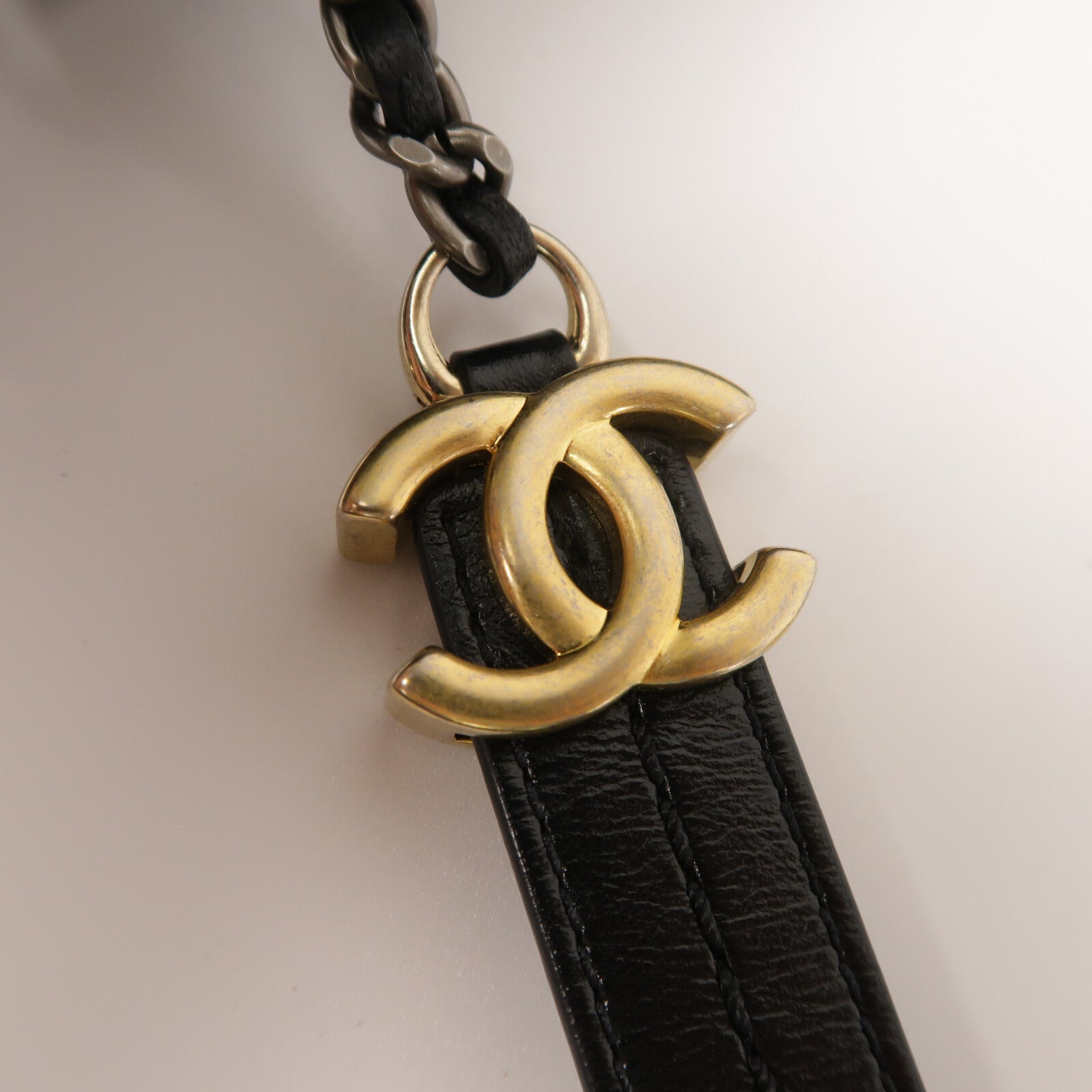CHANEL 牛皮皮革Gabrielle Small鏈帶肩背袋