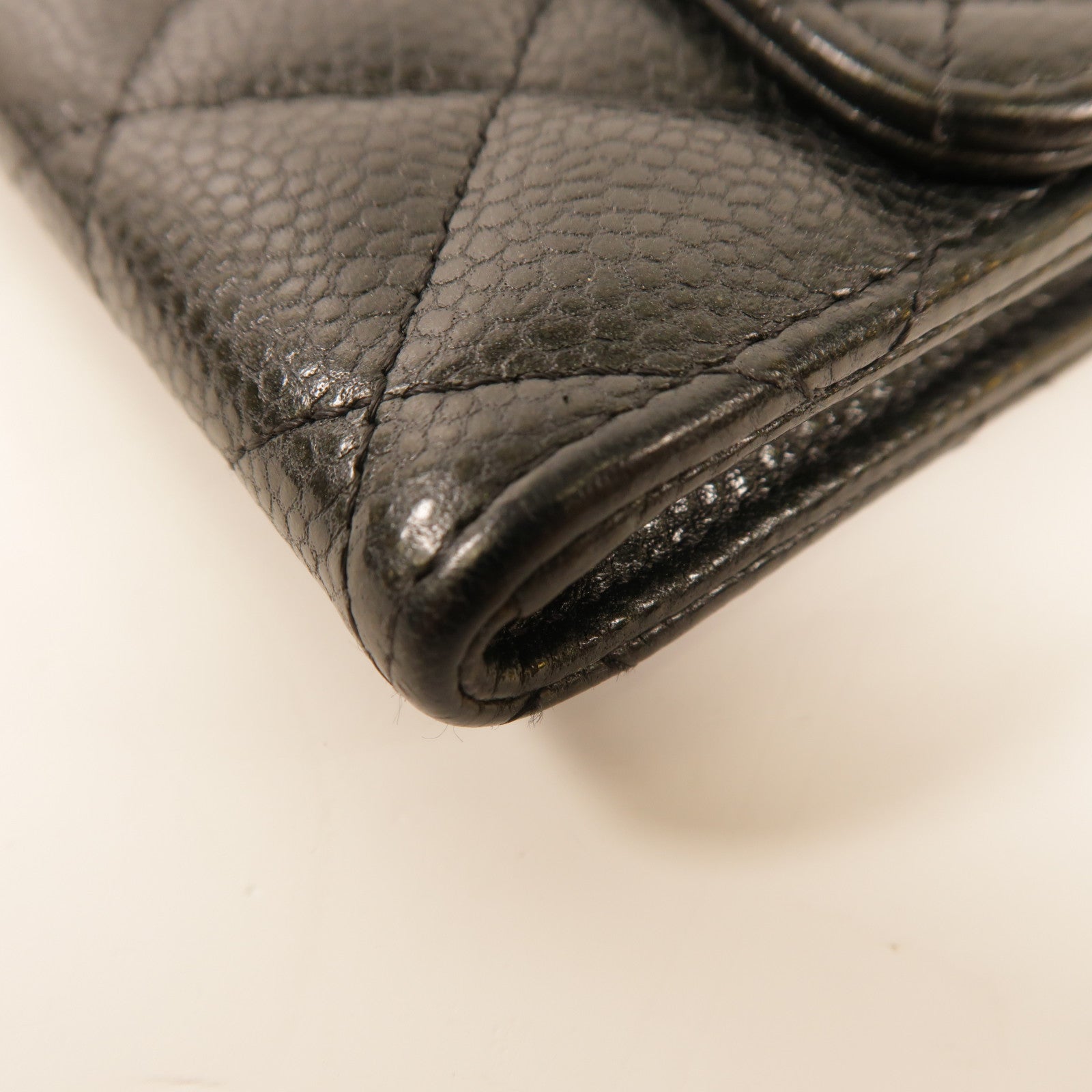 CHANEL 牛皮皮革Fold Wallet金扣錢包