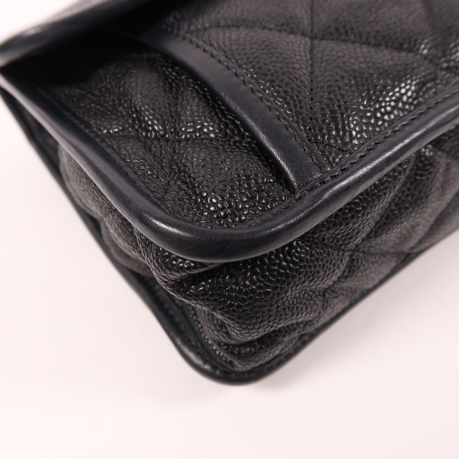 CHANEL 牛皮皮革Shoulder Bag銀扣鏈帶肩背袋