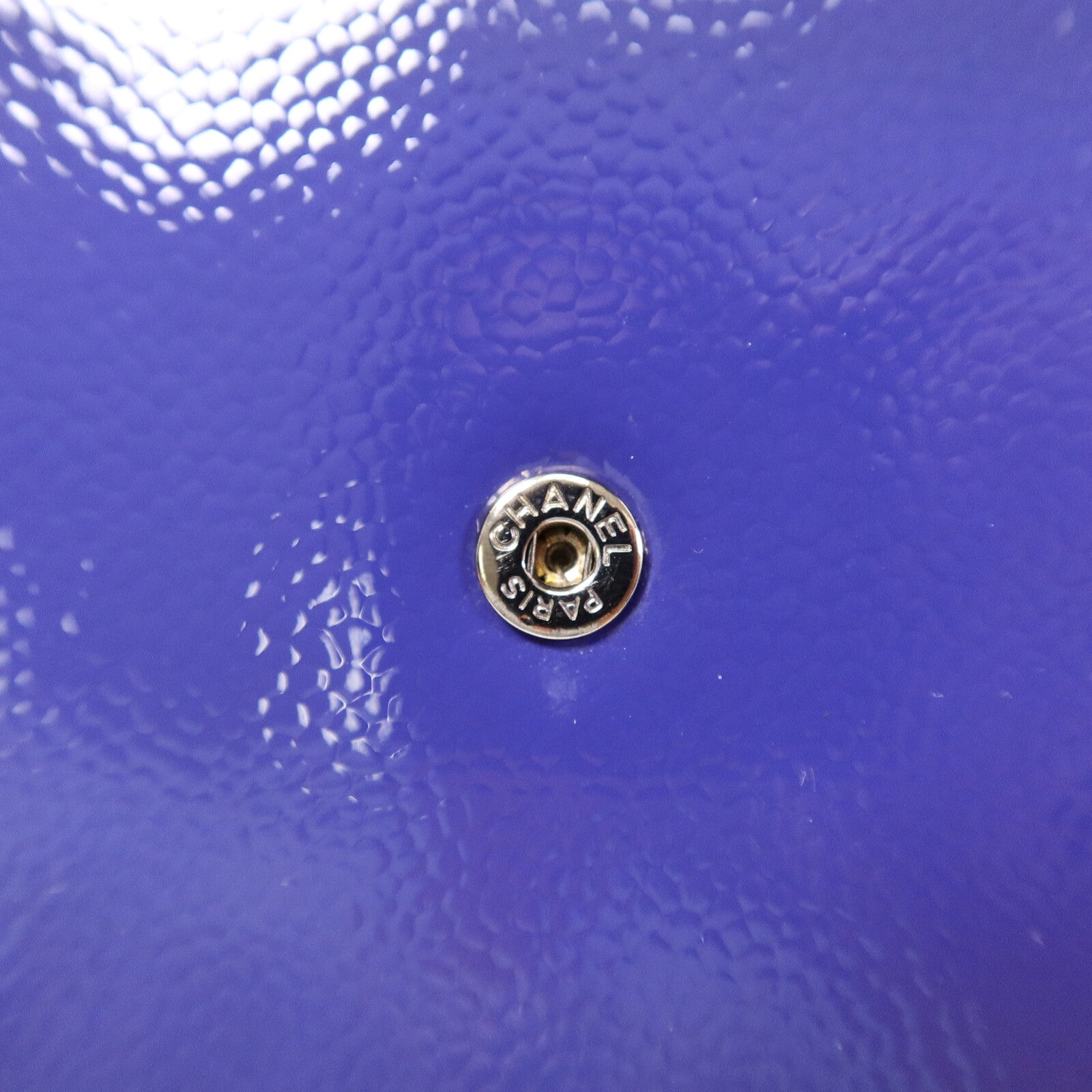 CHANEL 漆皮皮革WOC Wallet On Chain鏈帶肩背袋