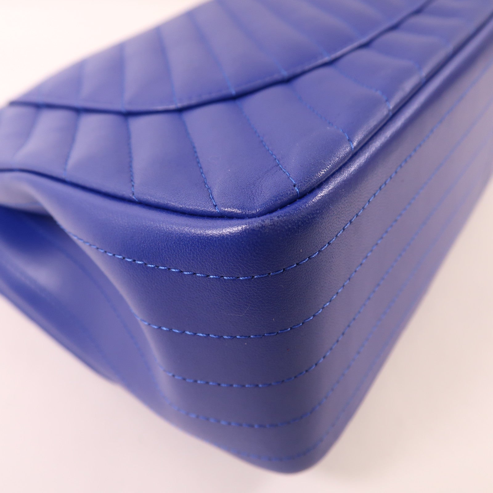 CHANEL 牛皮皮革Large Classic金扣鏈帶肩背袋