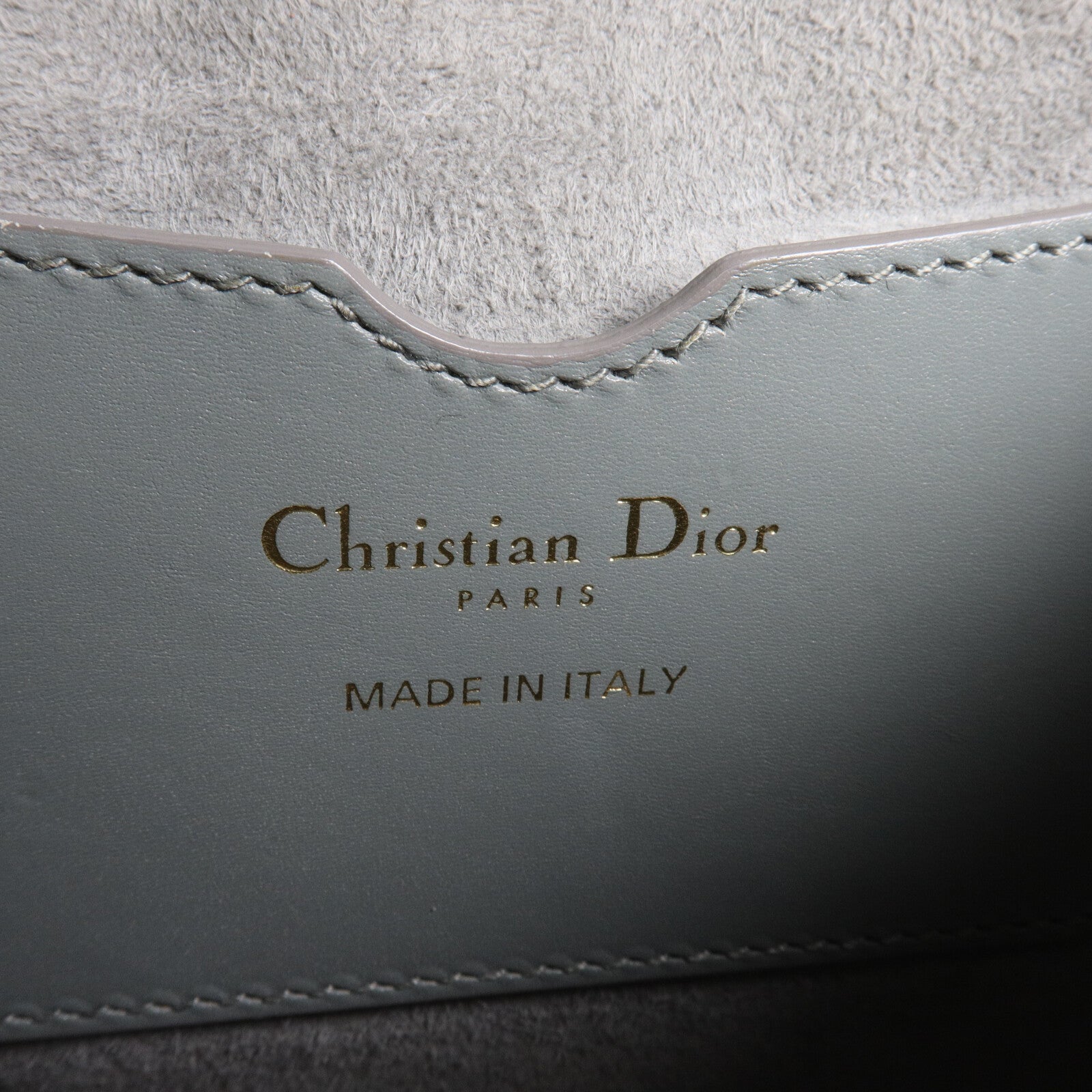 Dior 牛皮皮革Bobby Medium肩背袋