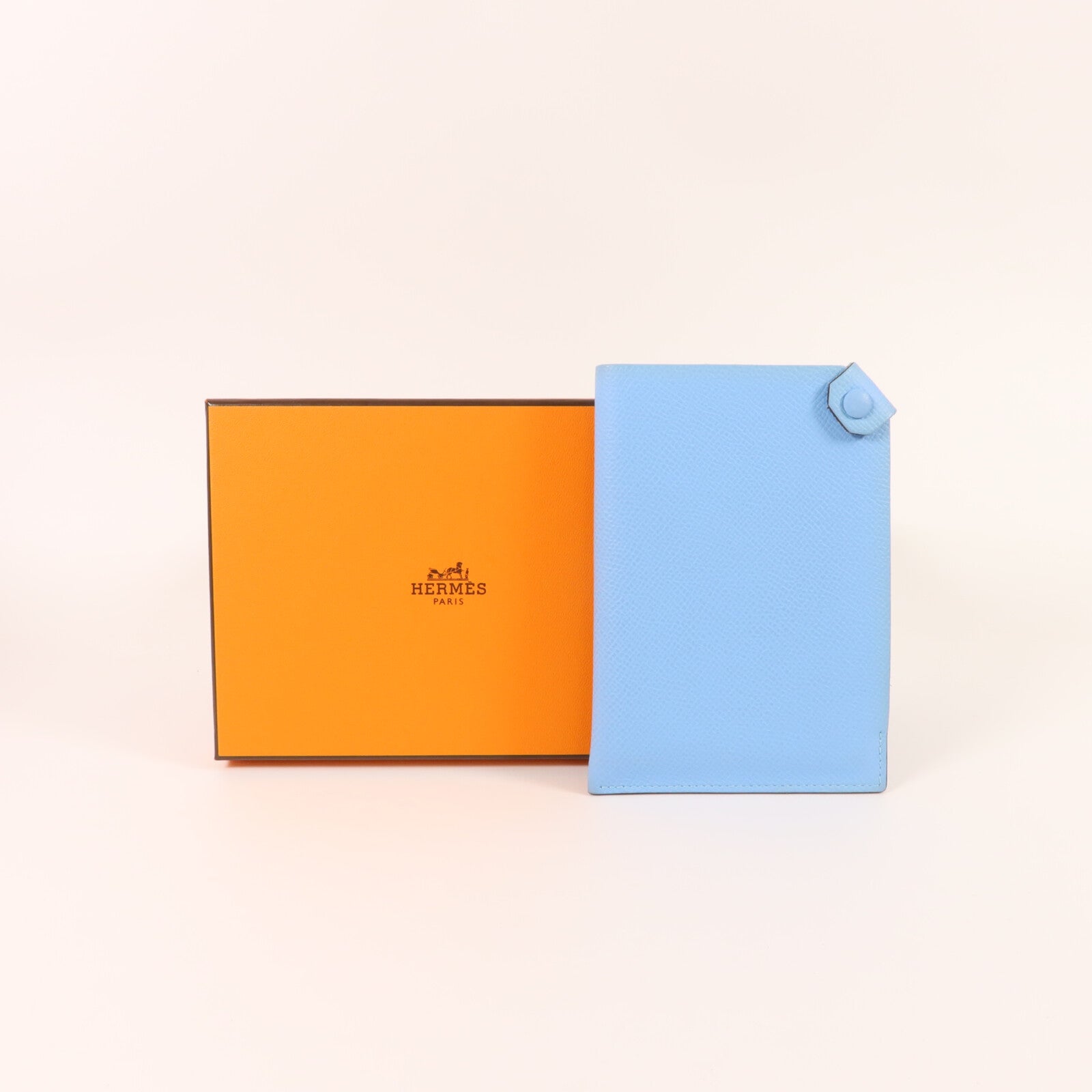 HERMES Epsom皮革Tarmac Passport Holder護照套Celeste