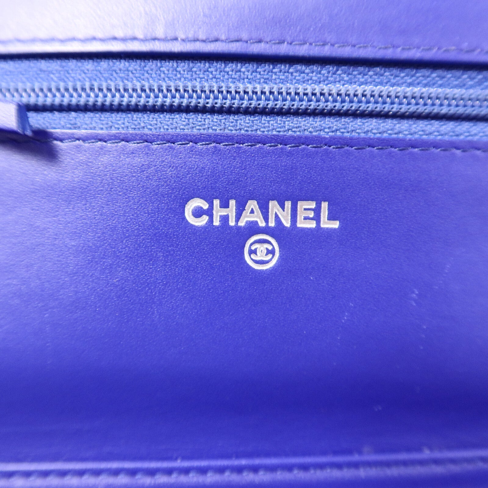 CHANEL 漆皮皮革WOC Wallet On Chain鏈帶肩背袋