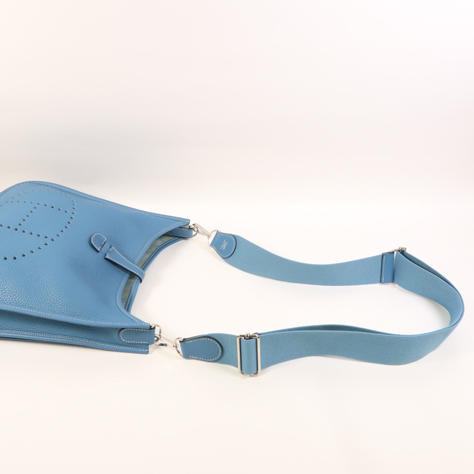 HERMES Clemence皮革Evelyne PM銀扣肩背袋Bleu Jean
