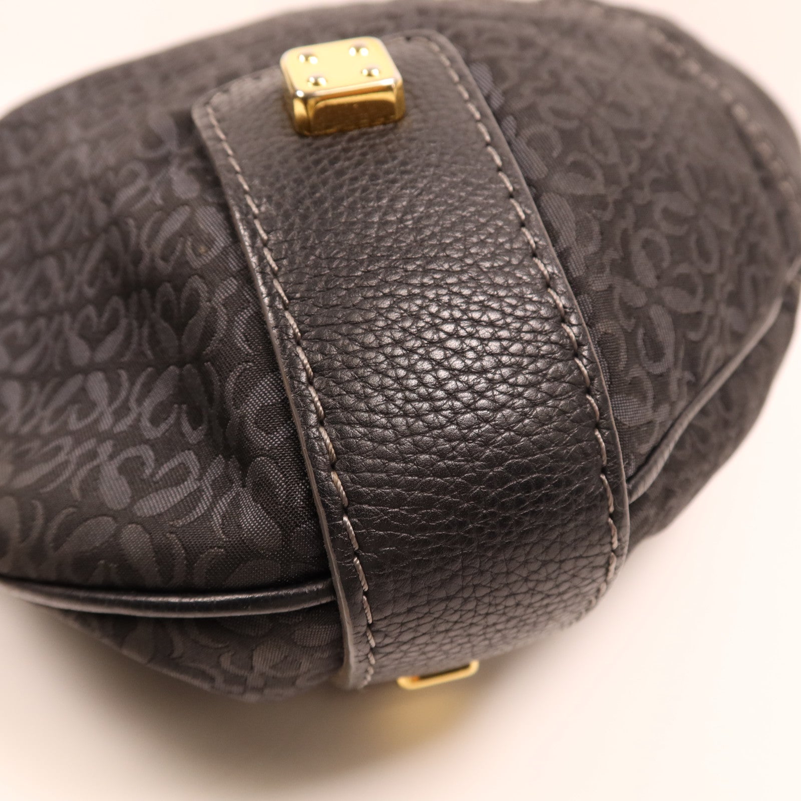 LOEWE 帆布/牛皮皮革Vintage Shoulder Bag金扣肩背袋