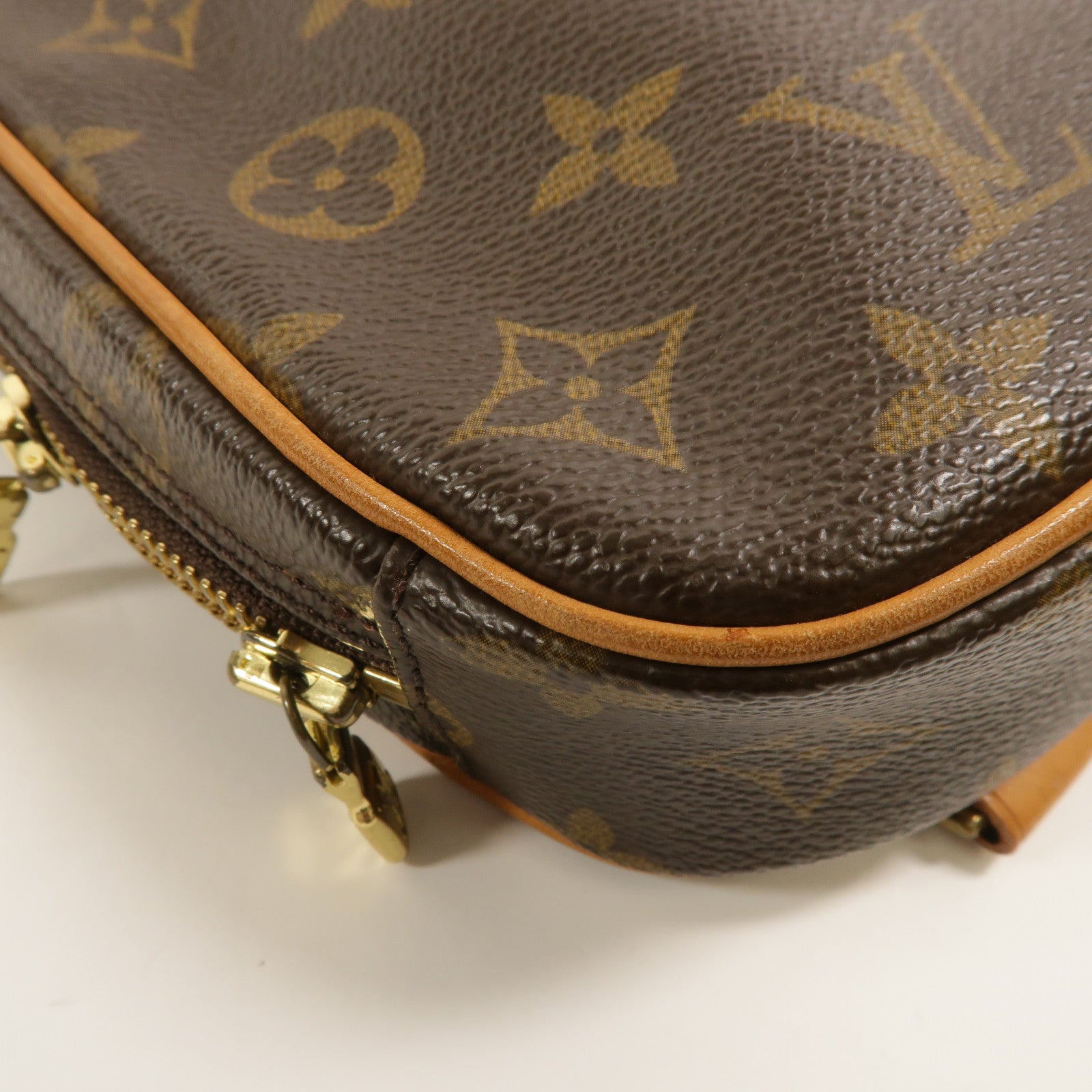 LOUIS VUITTON Monogram Pochette Gange肩背袋