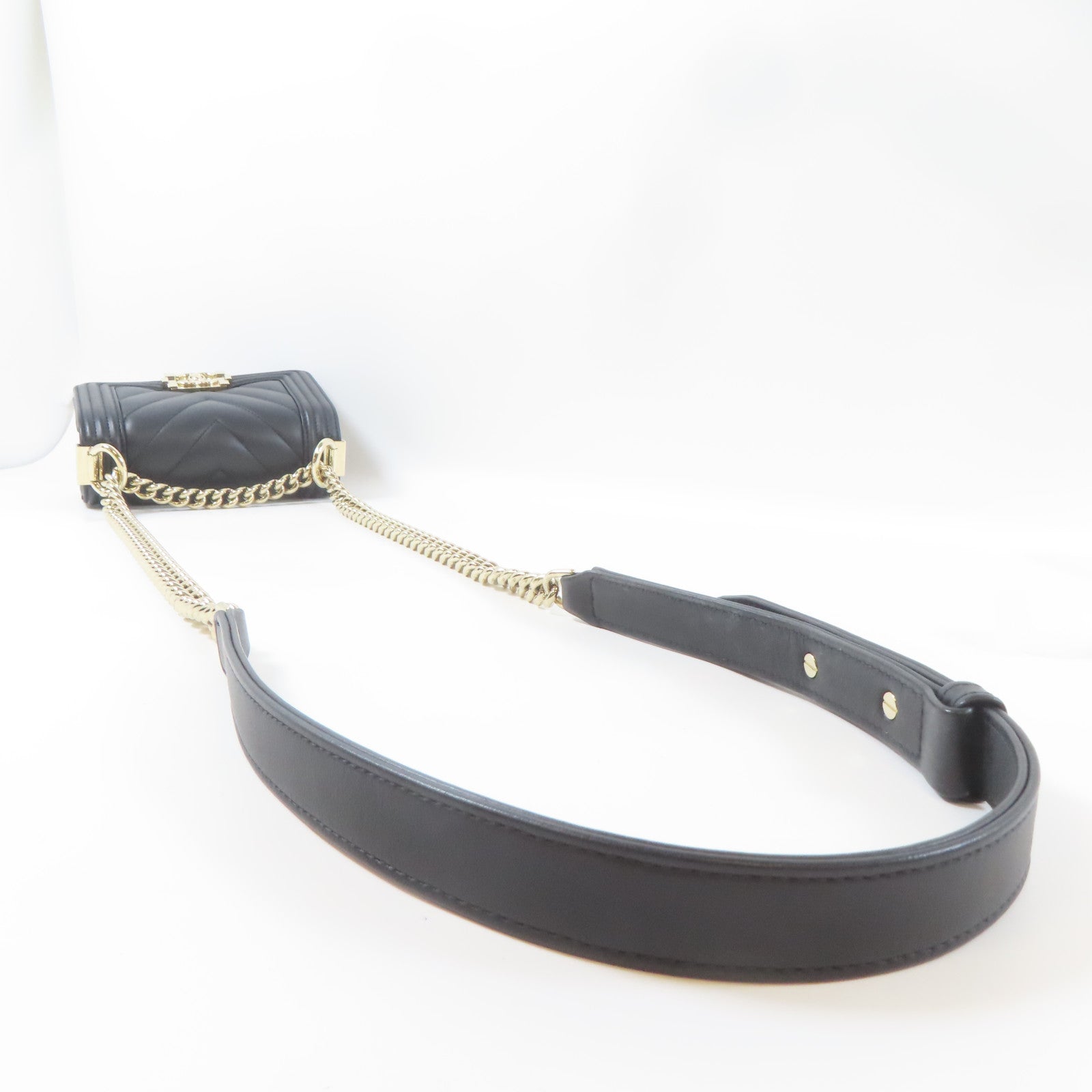 CHANEL 斜紋羊皮皮革Leboy Mini金扣鏈帶肩背袋黑色