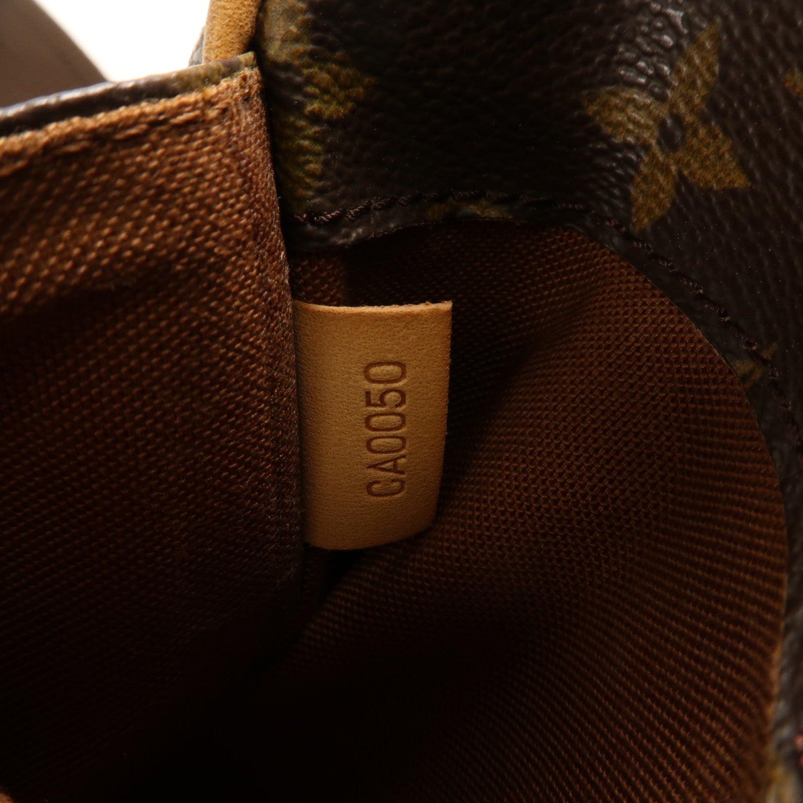 LOUIS VUITTON Monogram Pochette Gange金扣肩背袋棕色
