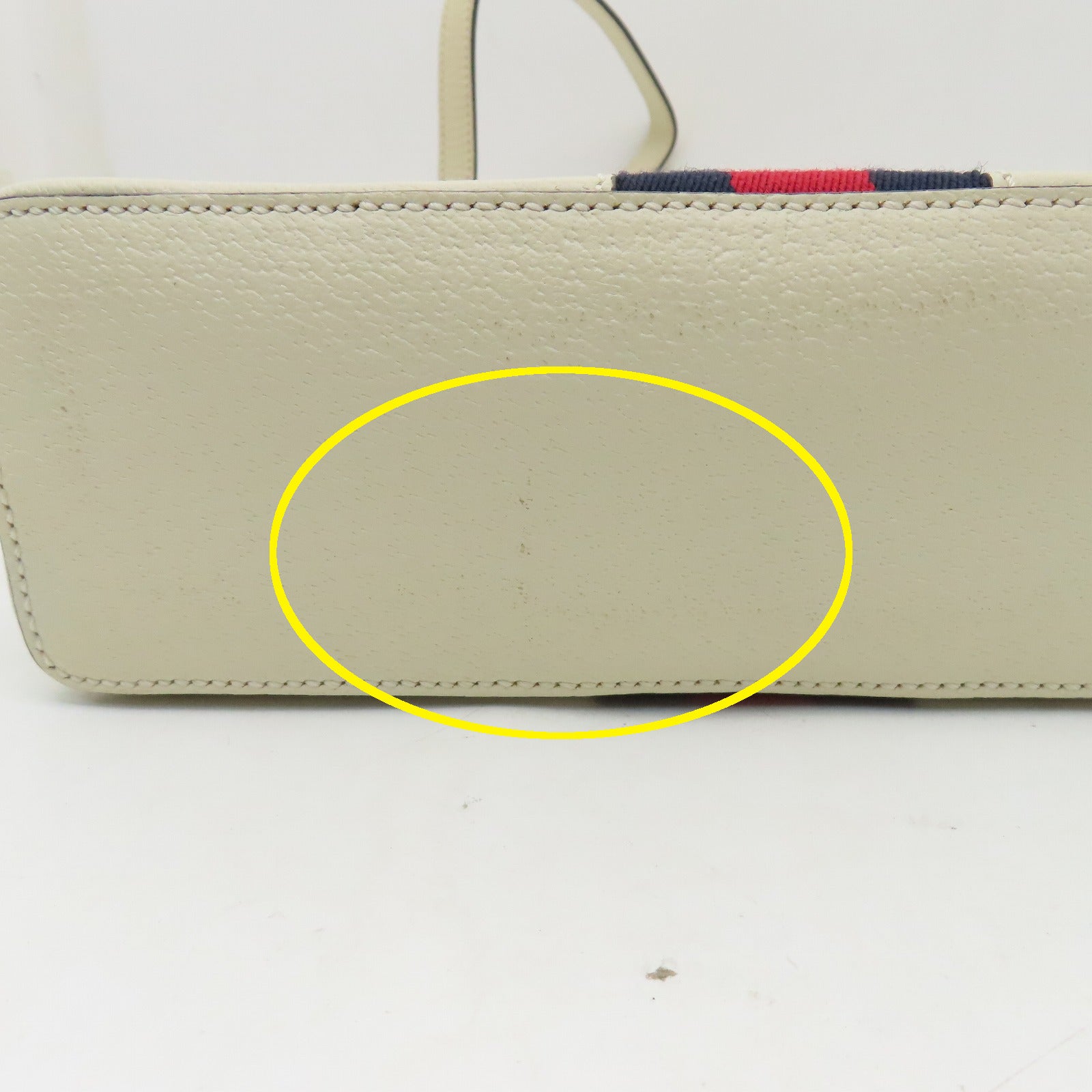 GUCCI 牛皮皮革Ophidia GG金扣肩背袋白色