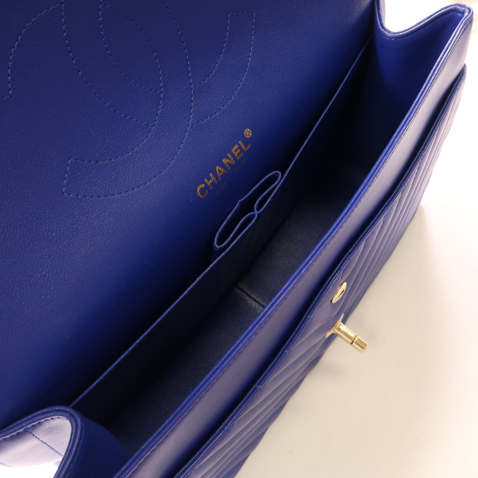 CHANEL 牛皮皮革Large Classic金扣鏈帶肩背袋