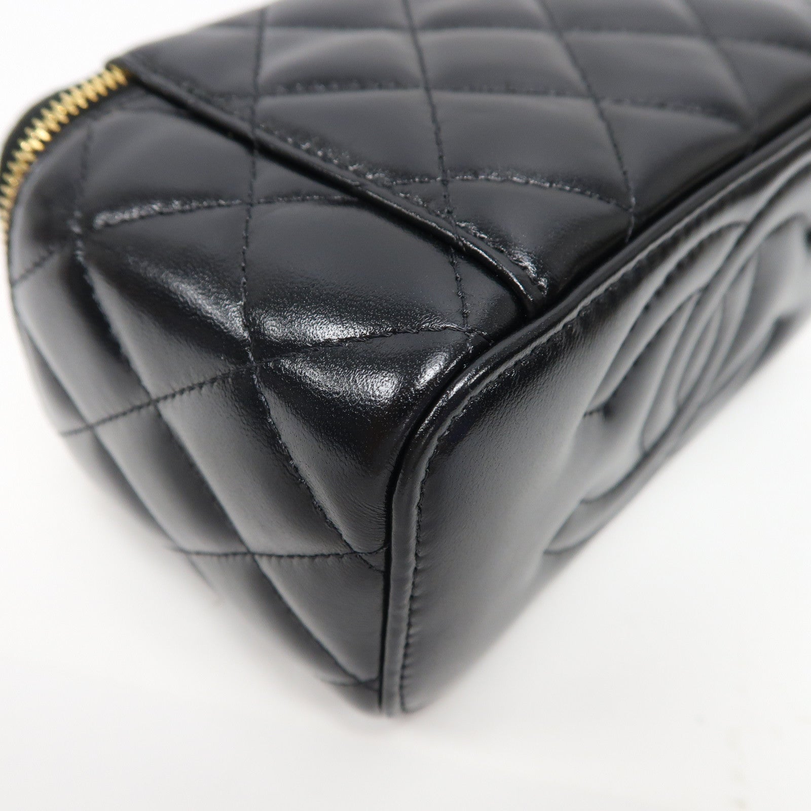 CHANEL 菱格羊皮皮革Vanity Case金扣手挽肩背兩用袋黑色