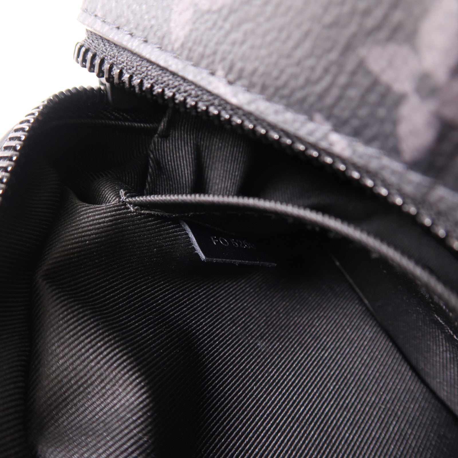 LOUIS VUITTON Monogram Eclipse Mini Soft Trunk肩背袋