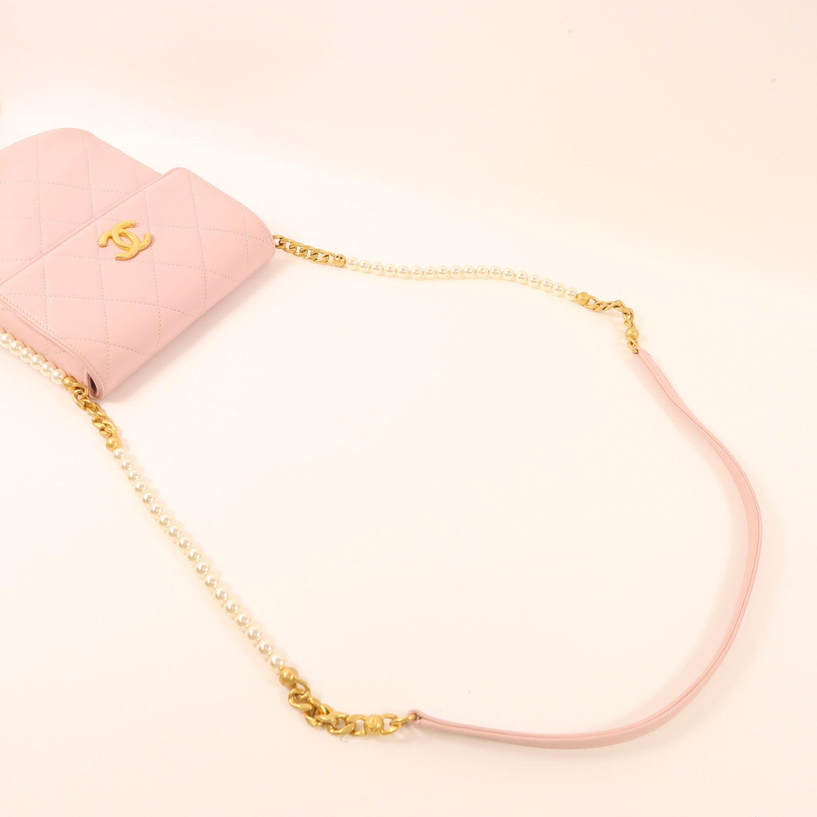 CHANEL 羊皮皮革Chain Shoulder金扣鏈帶肩背袋