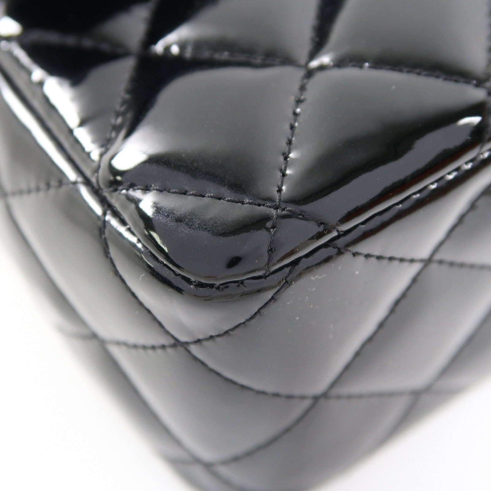 CHANEL 【激減優惠】菱格漆皮皮革Classic Flap 25cm銀扣鏈帶肩背袋黑色