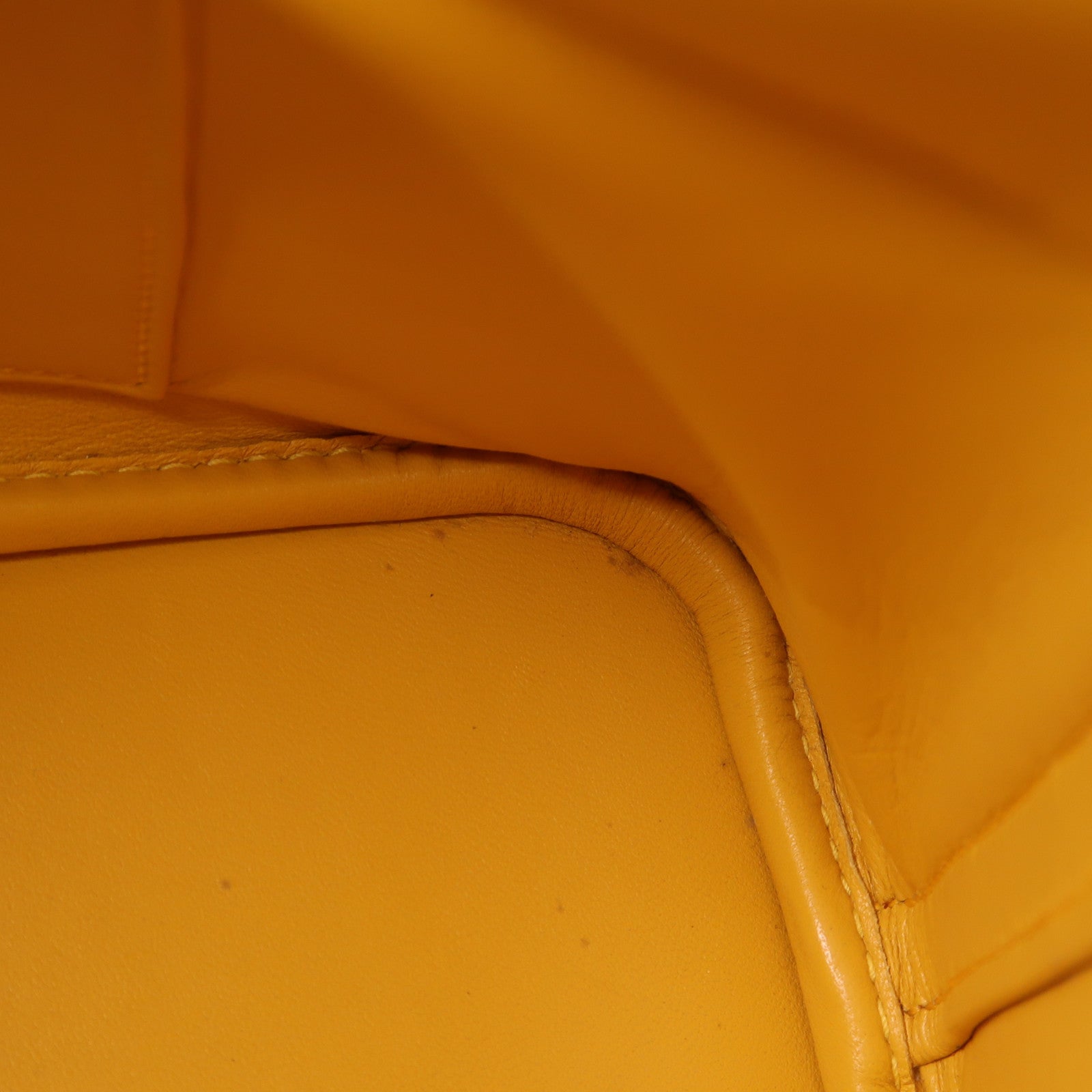 HERMES Epsom皮革Bolide 31銀扣手挽袋Jaune Ambre