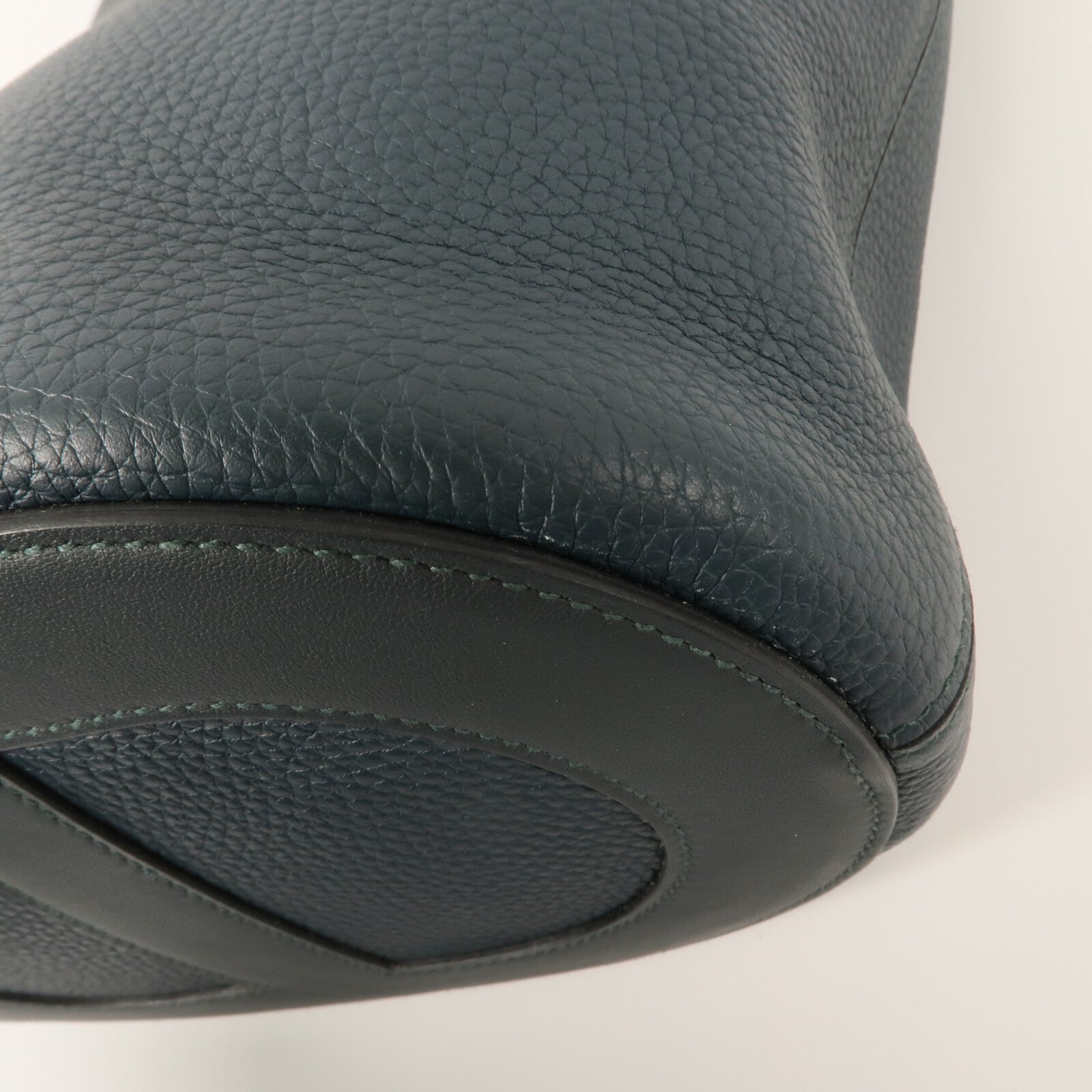 HERMES Clemence皮革In The Loop 23手挽袋Vert Cypres