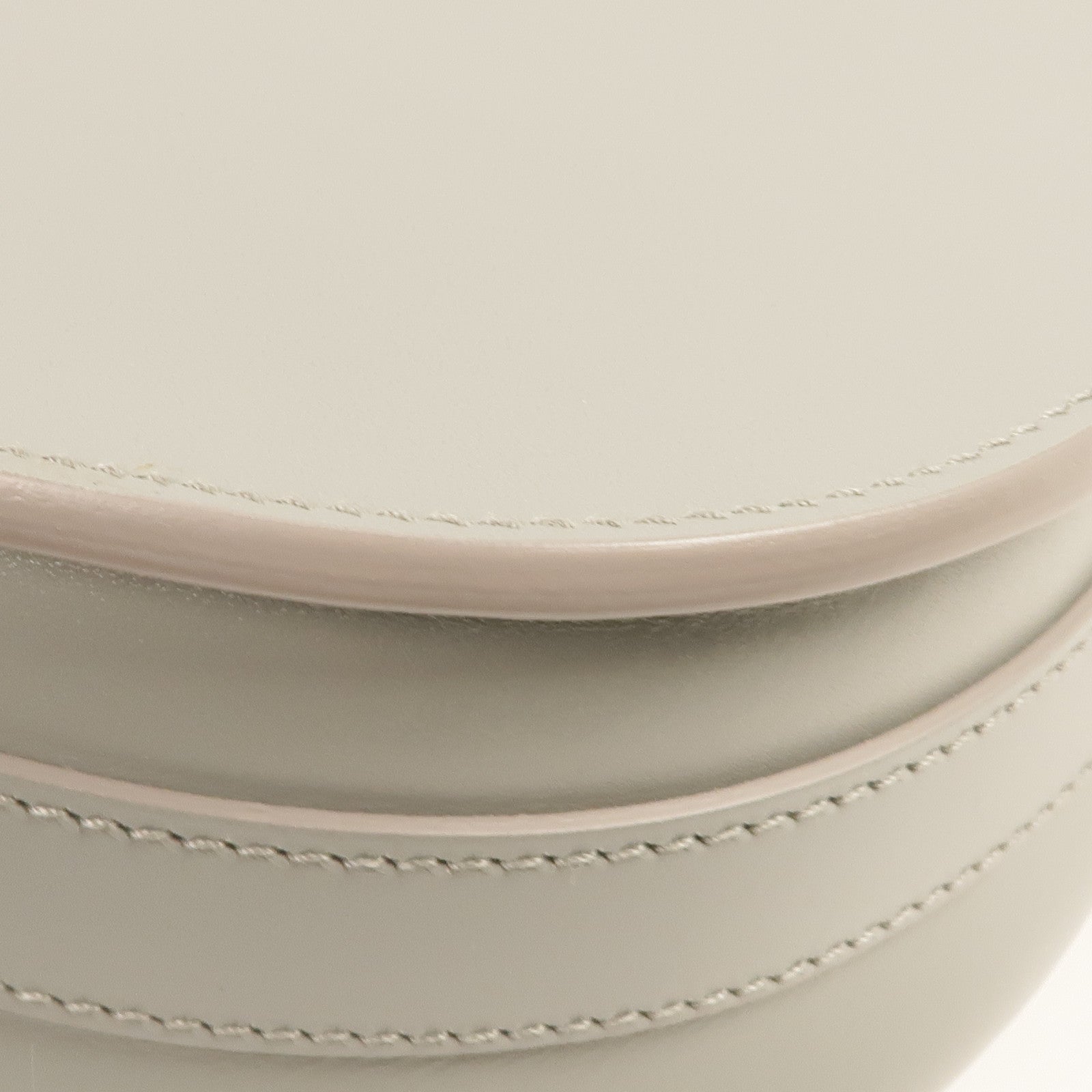 Dior 牛皮皮革Bobby Bag金扣肩背袋