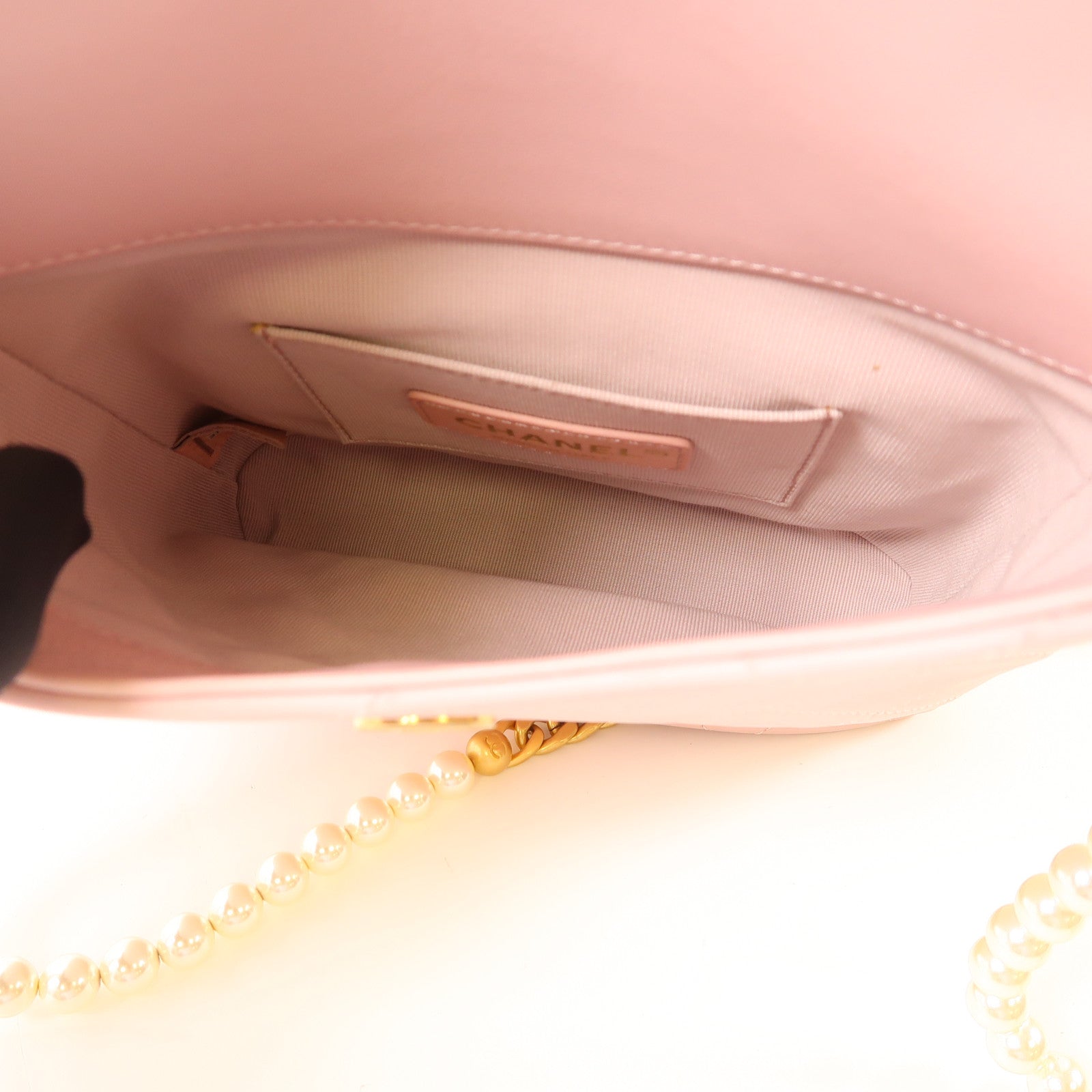 CHANEL 羊皮皮革Chain Shoulder金扣鏈帶肩背袋