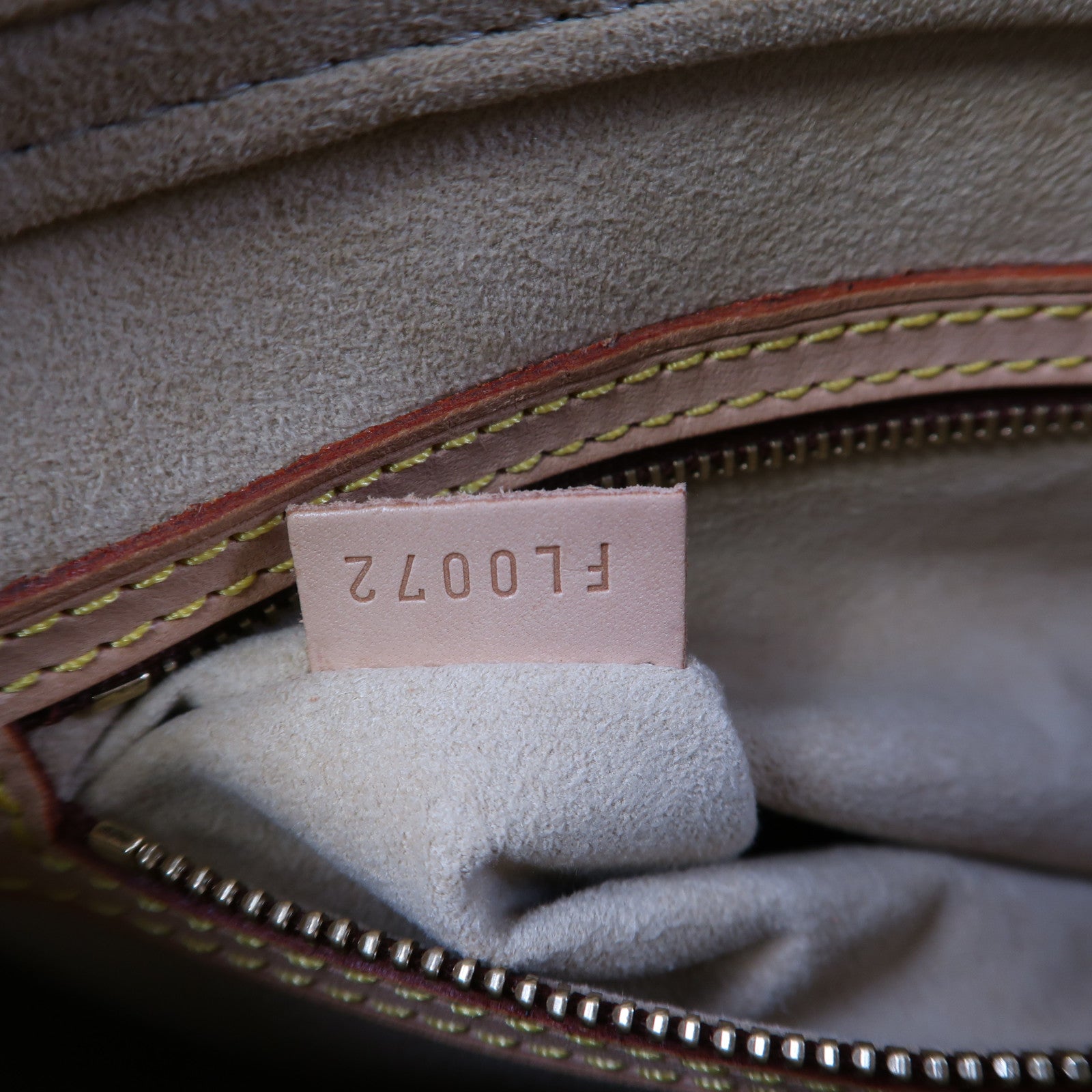 LOUIS VUITTON 【激減優惠】Monogram Looping MM金扣肩背袋啡色