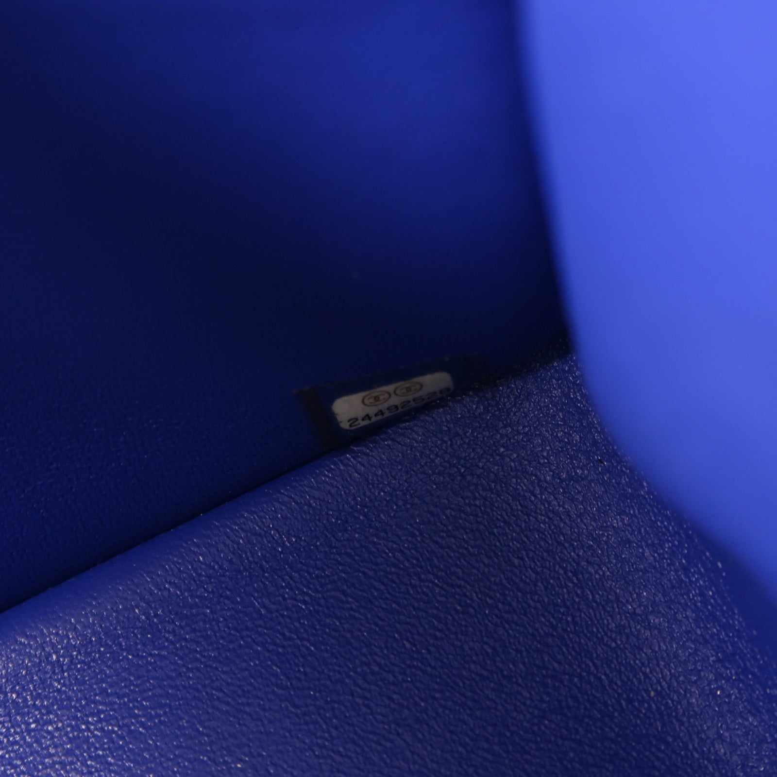 CHANEL 牛皮皮革Large Classic金扣鏈帶肩背袋