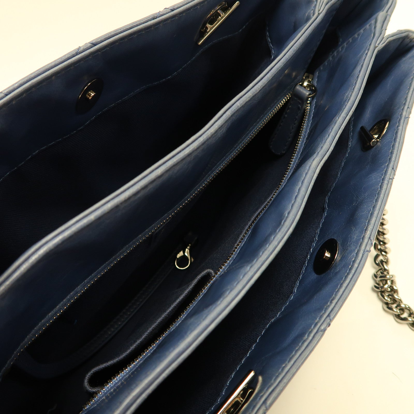 CHANEL 【激減優惠】菱格牛皮皮革Chain Shoulder銀扣鏈帶肩背袋藍色