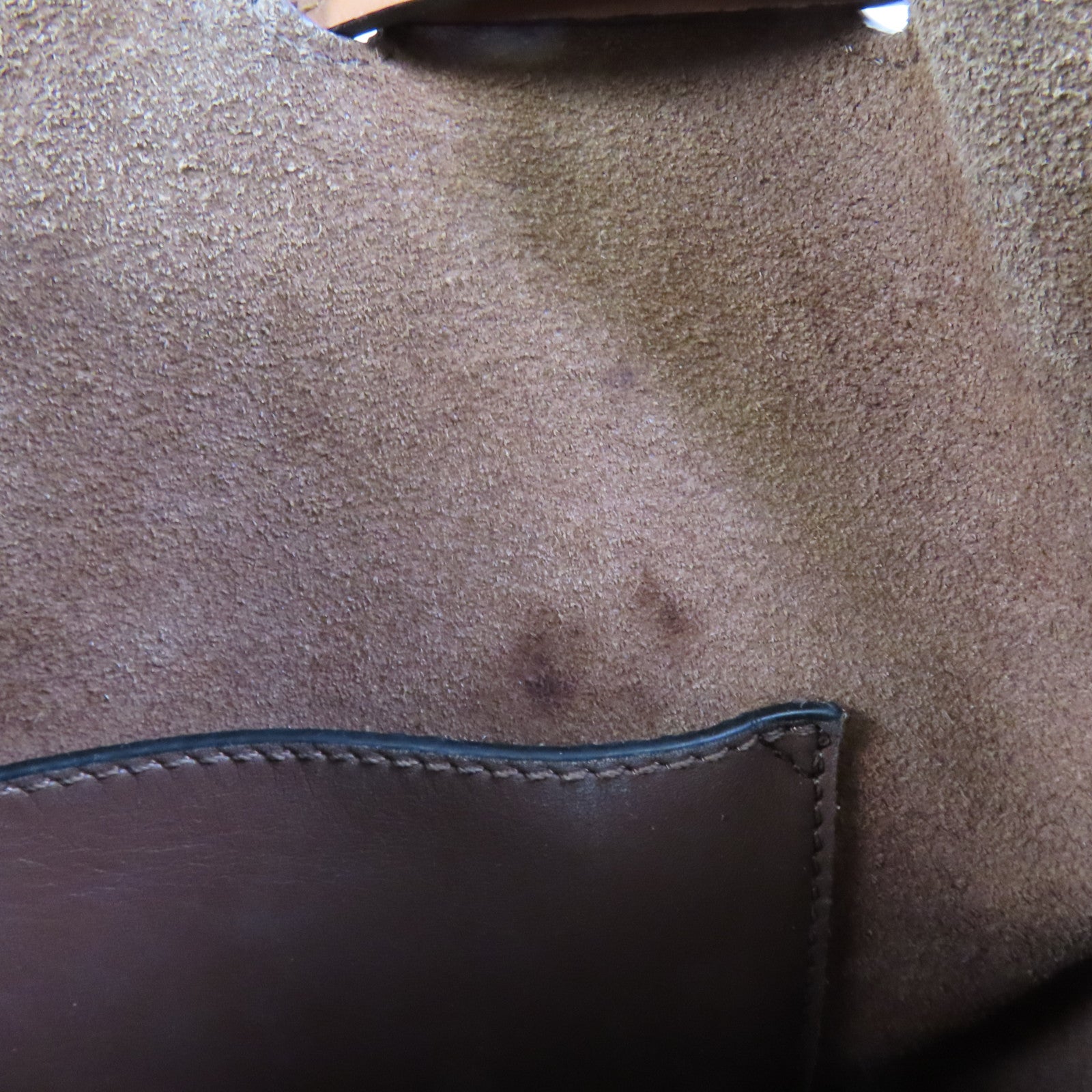 LOEWE 牛皮皮革Balloon Bag金扣肩背袋