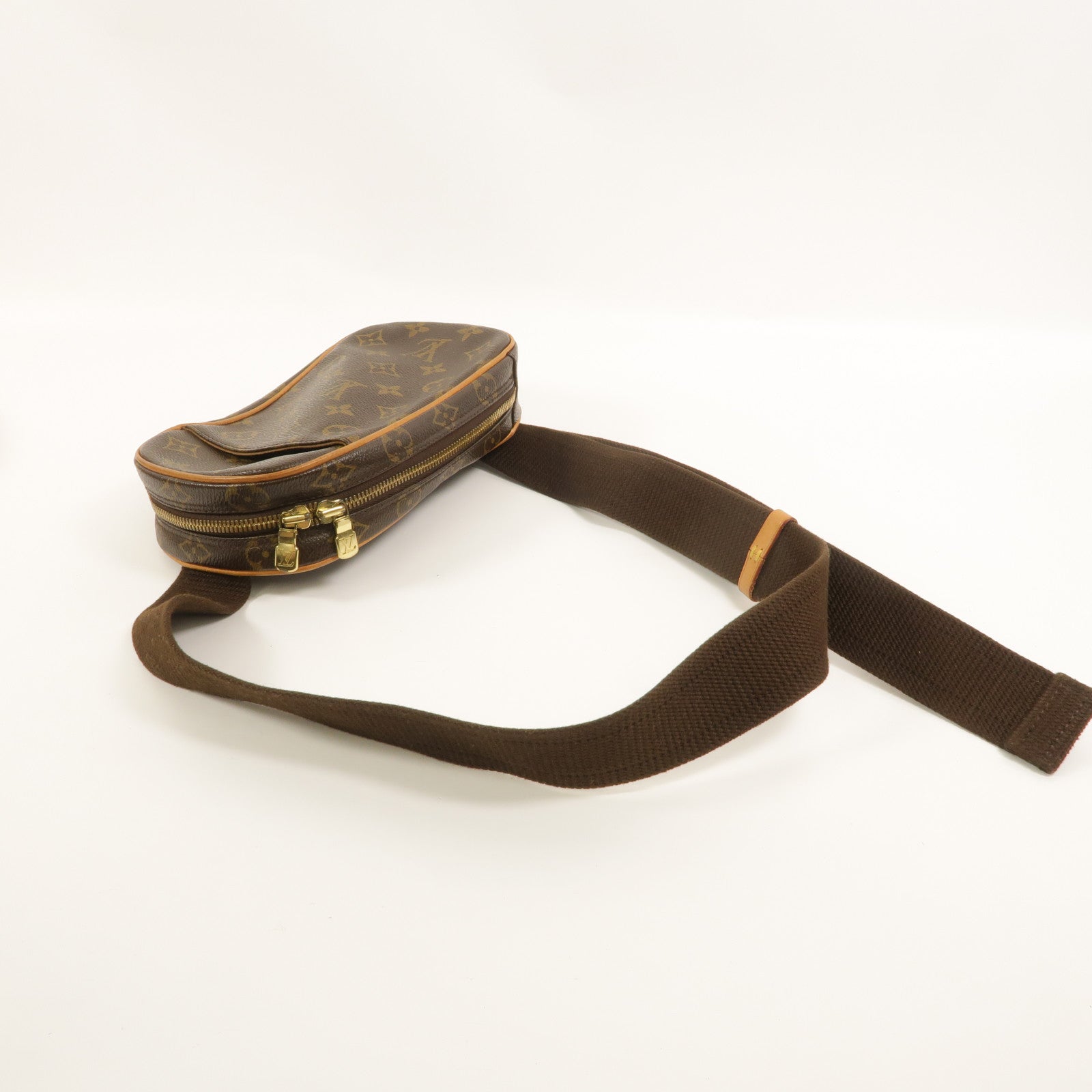 LOUIS VUITTON Monogram Pochette Gange肩背袋