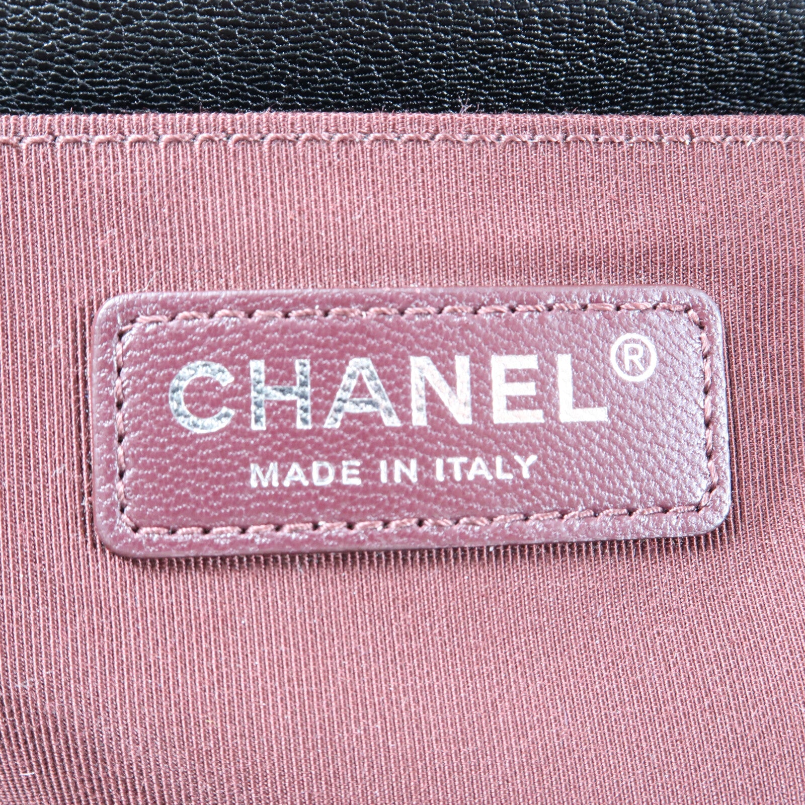 CHANEL 牛皮皮革Boy 25鏈帶肩背袋