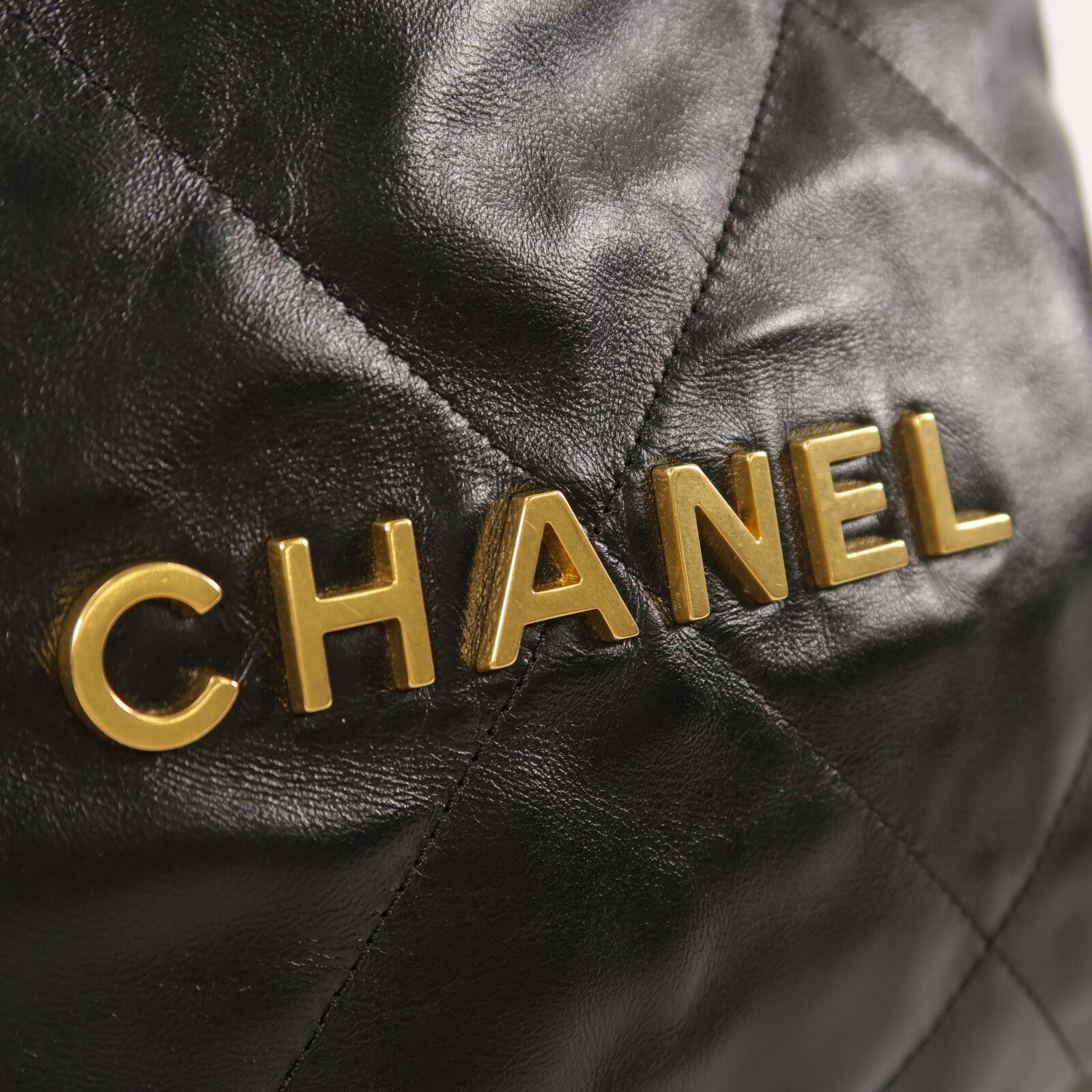 CHANEL 牛皮皮革Chanel 22 Backpack鏈帶背包