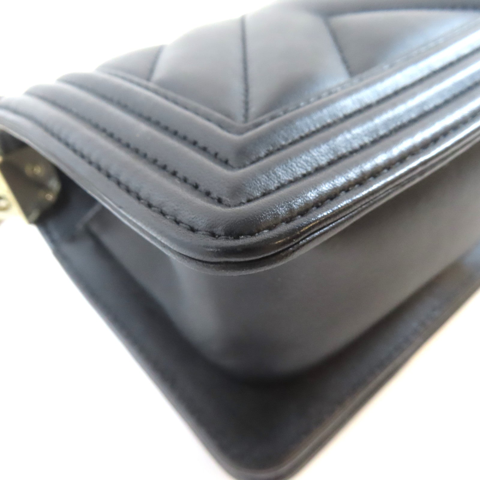 CHANEL 斜紋羊皮皮革Leboy Mini金扣鏈帶肩背袋黑色