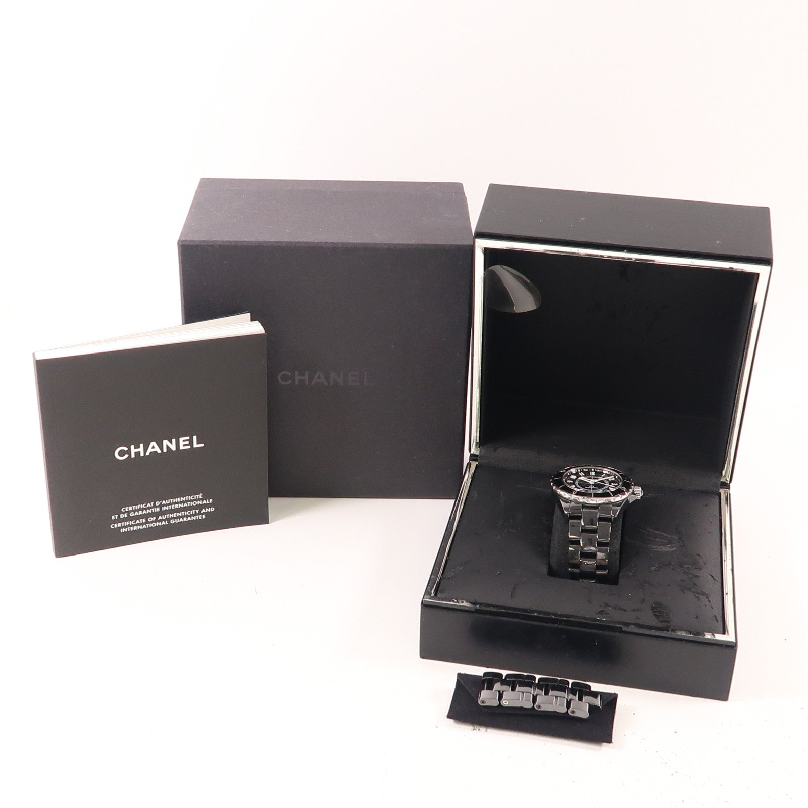 CHANEL J12 H0685