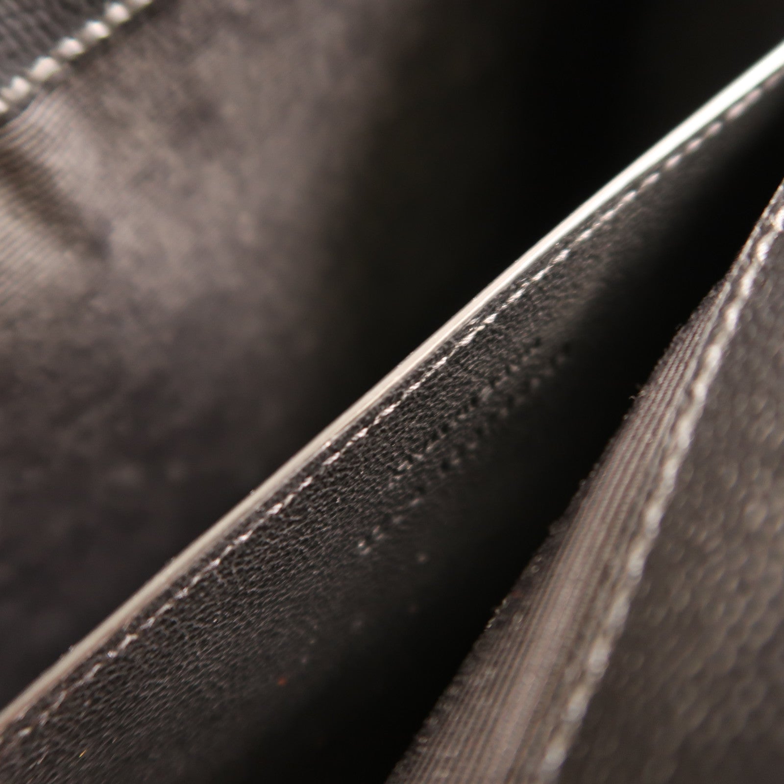 SAINT LAURENT 牛皮皮革Shoulder Bag金扣肩背袋
