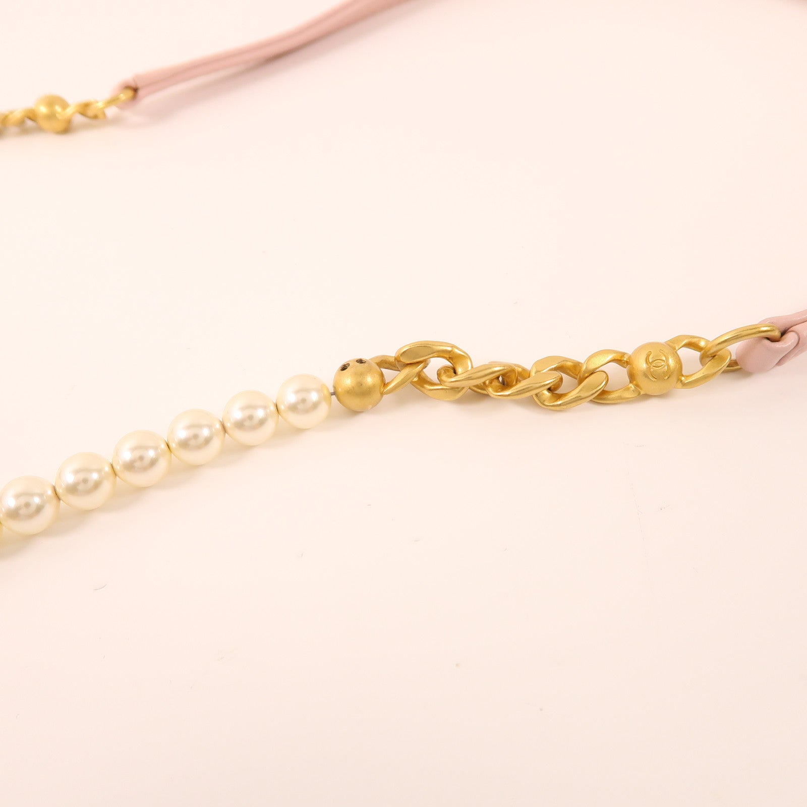 CHANEL 羊皮皮革Chain Shoulder金扣鏈帶肩背袋