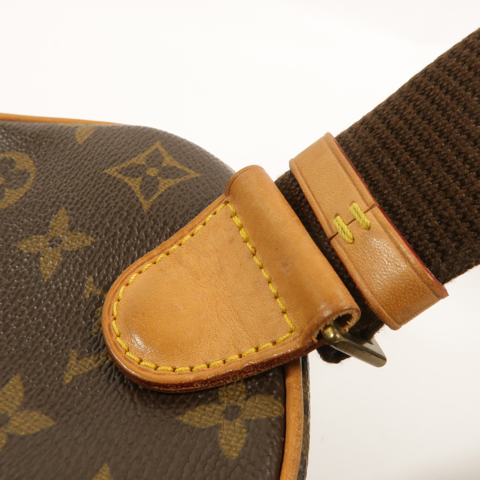 LOUIS VUITTON Monogram Pochette Gange肩背袋