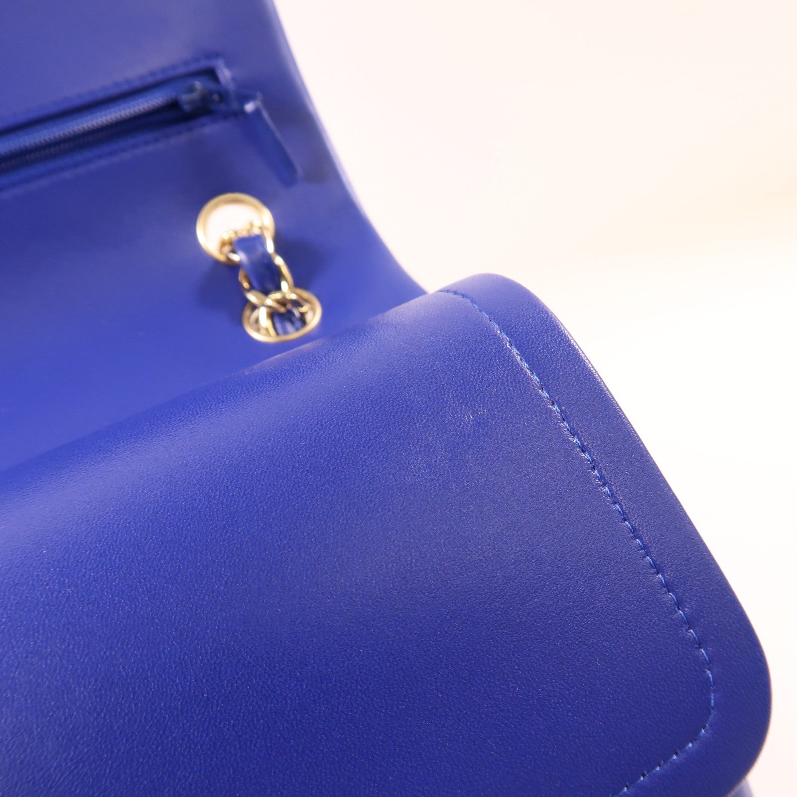 CHANEL 牛皮皮革Large Classic金扣鏈帶肩背袋