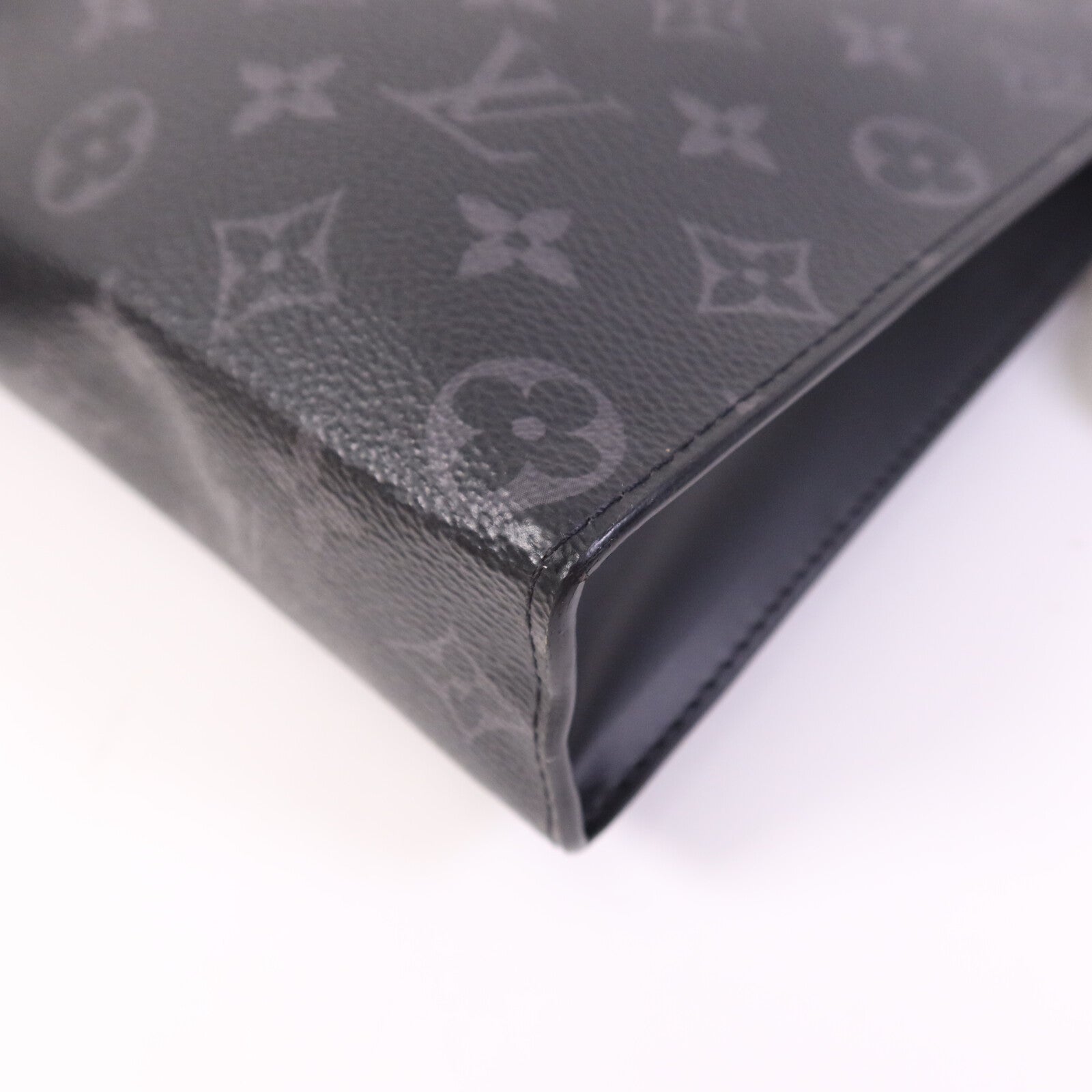 LOUIS VUITTON Monogram Eclipse Pochette Voyage MM銀扣手拿包
