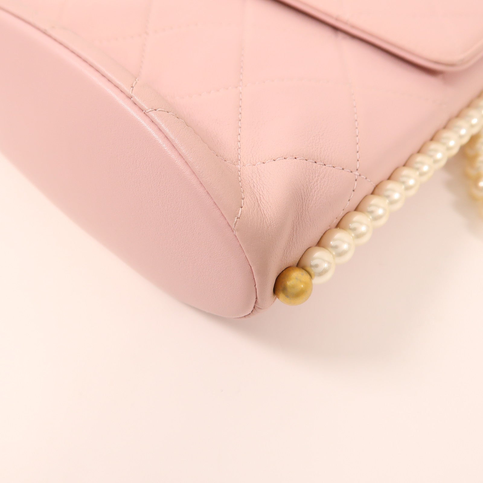 CHANEL 羊皮皮革Chain Shoulder金扣鏈帶肩背袋