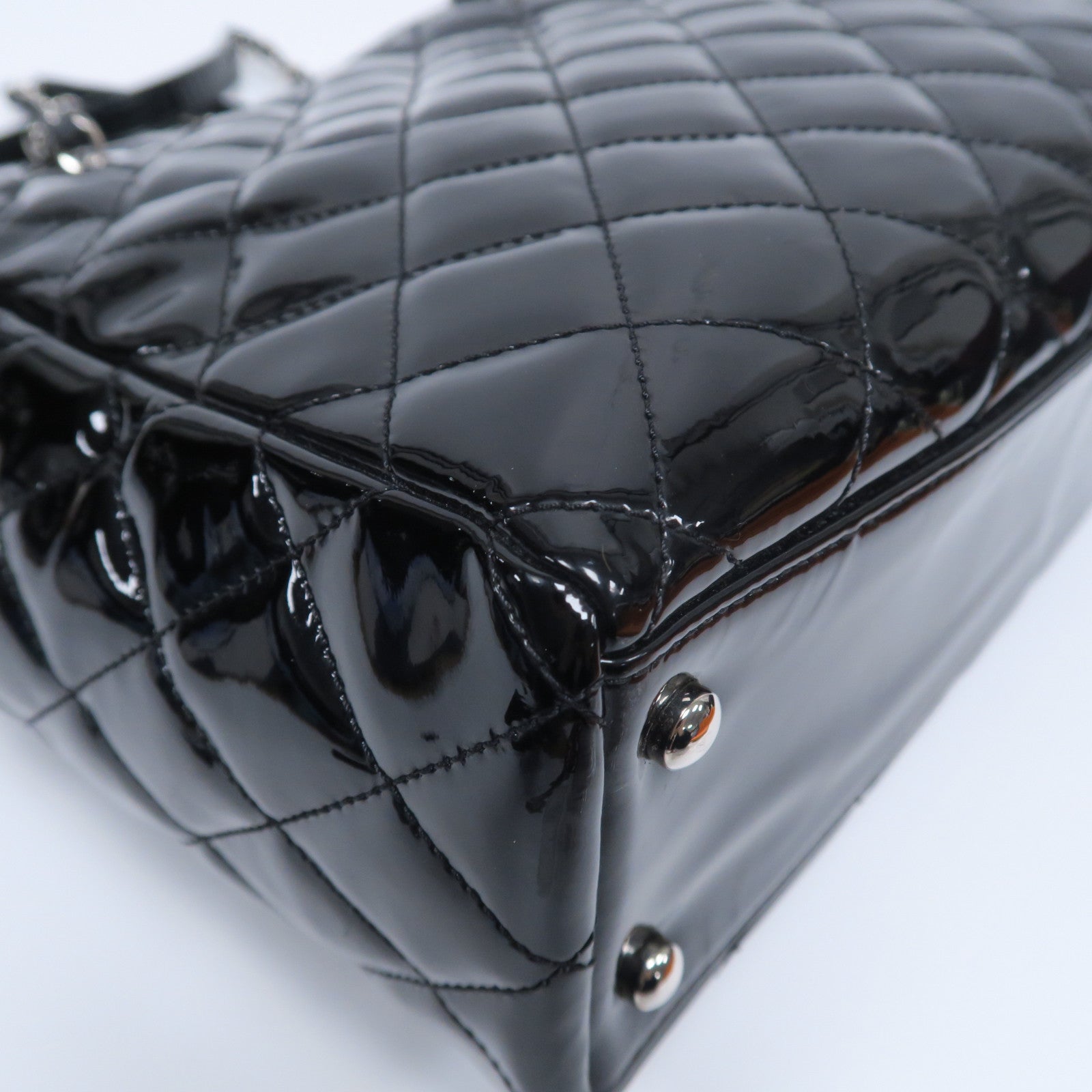 CHANEL 【激減優惠】漆皮皮革Chain Shoulder銀扣鏈帶肩背袋黑色