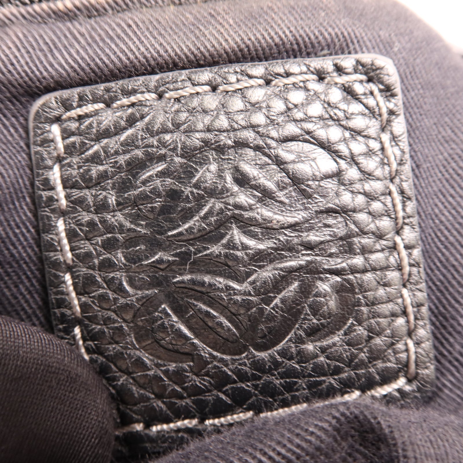 LOEWE 帆布/牛皮皮革Vintage Shoulder Bag金扣肩背袋