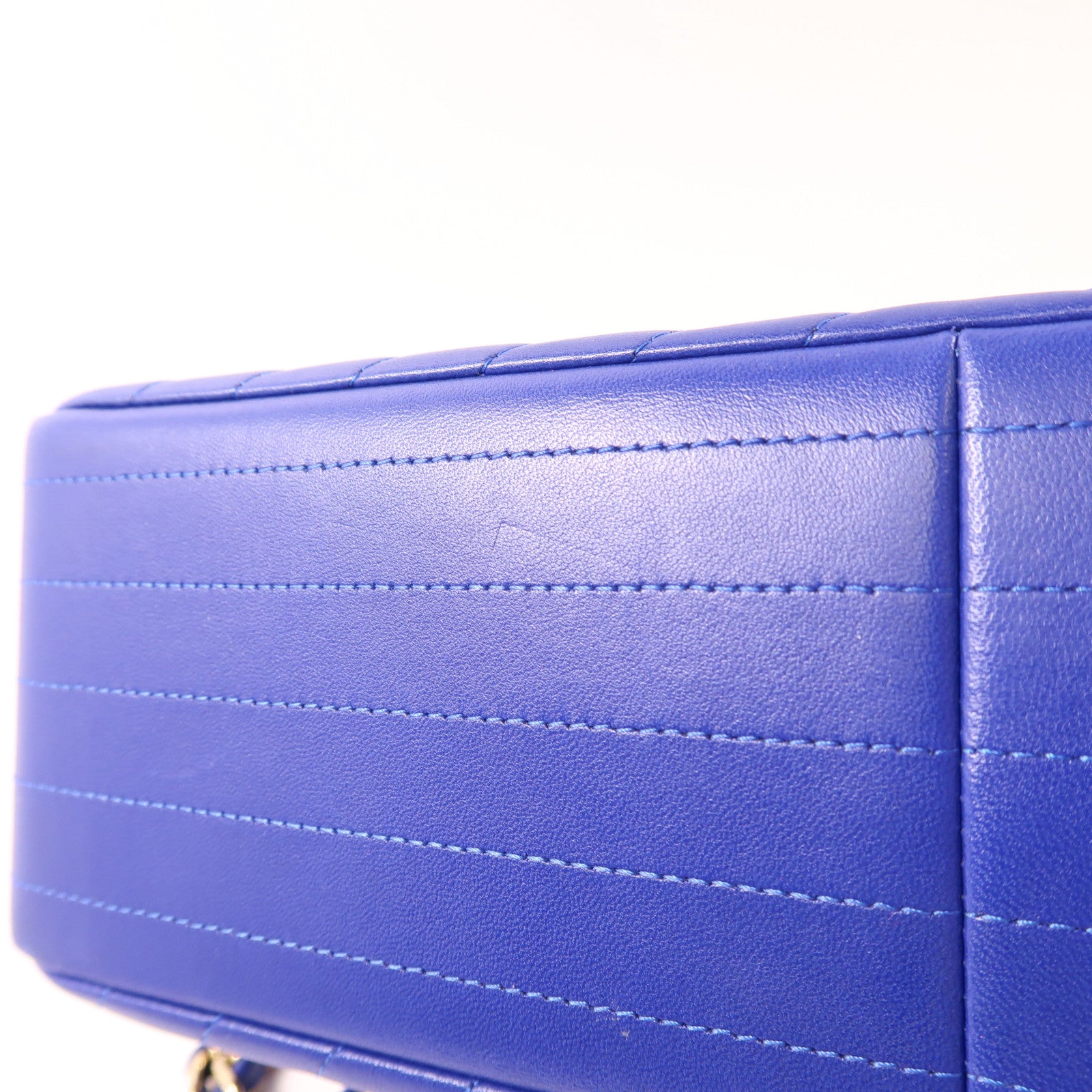 CHANEL 牛皮皮革Large Classic金扣鏈帶肩背袋