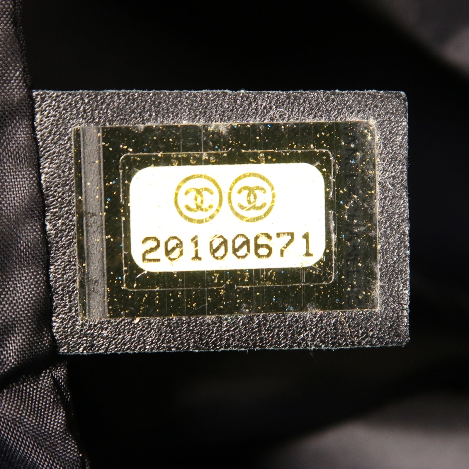 CHANEL 尼龍Coco Cocoon銀扣肩背袋