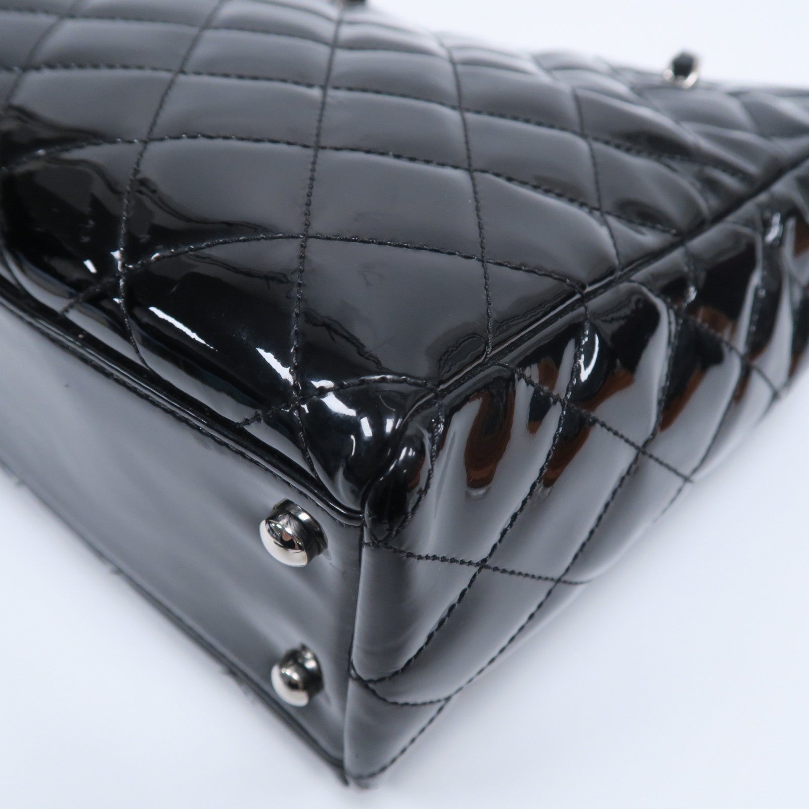 CHANEL 【激減優惠】漆皮皮革Chain Shoulder銀扣鏈帶肩背袋黑色