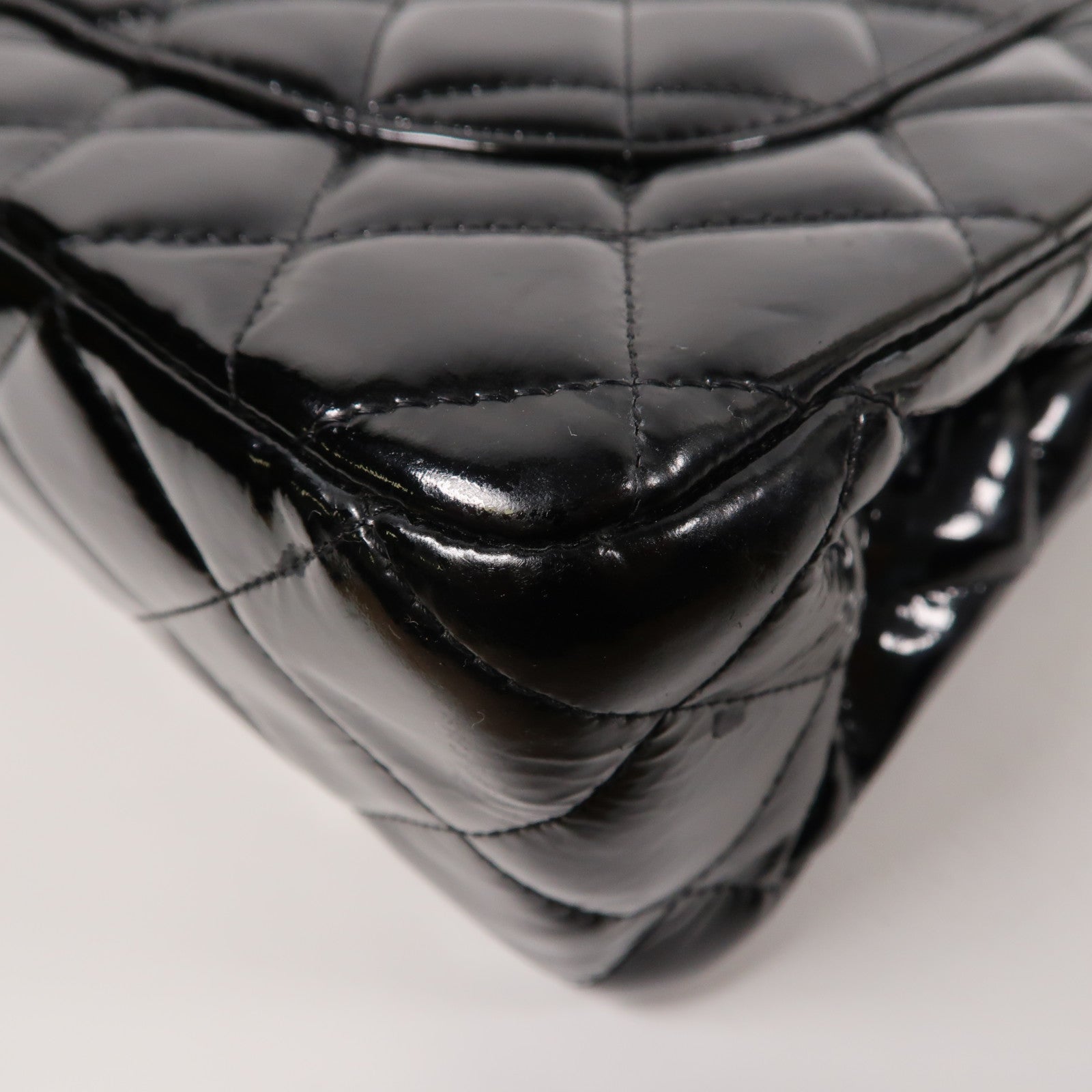 CHANEL 【激減優惠】菱格漆皮皮革Chain Shoulder銀扣鏈帶肩背袋黑色