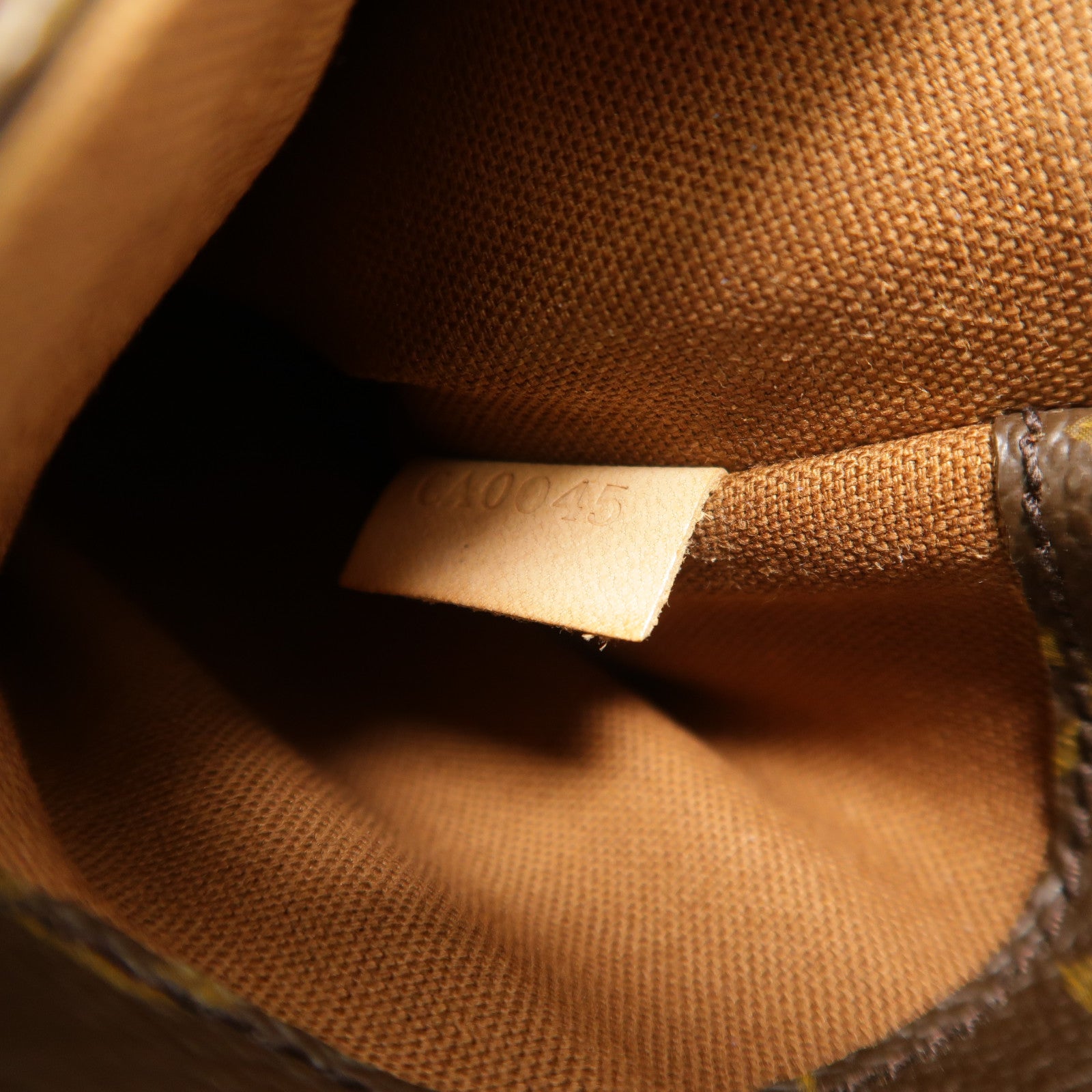 LOUIS VUITTON Monogram Pochette Gange肩背袋