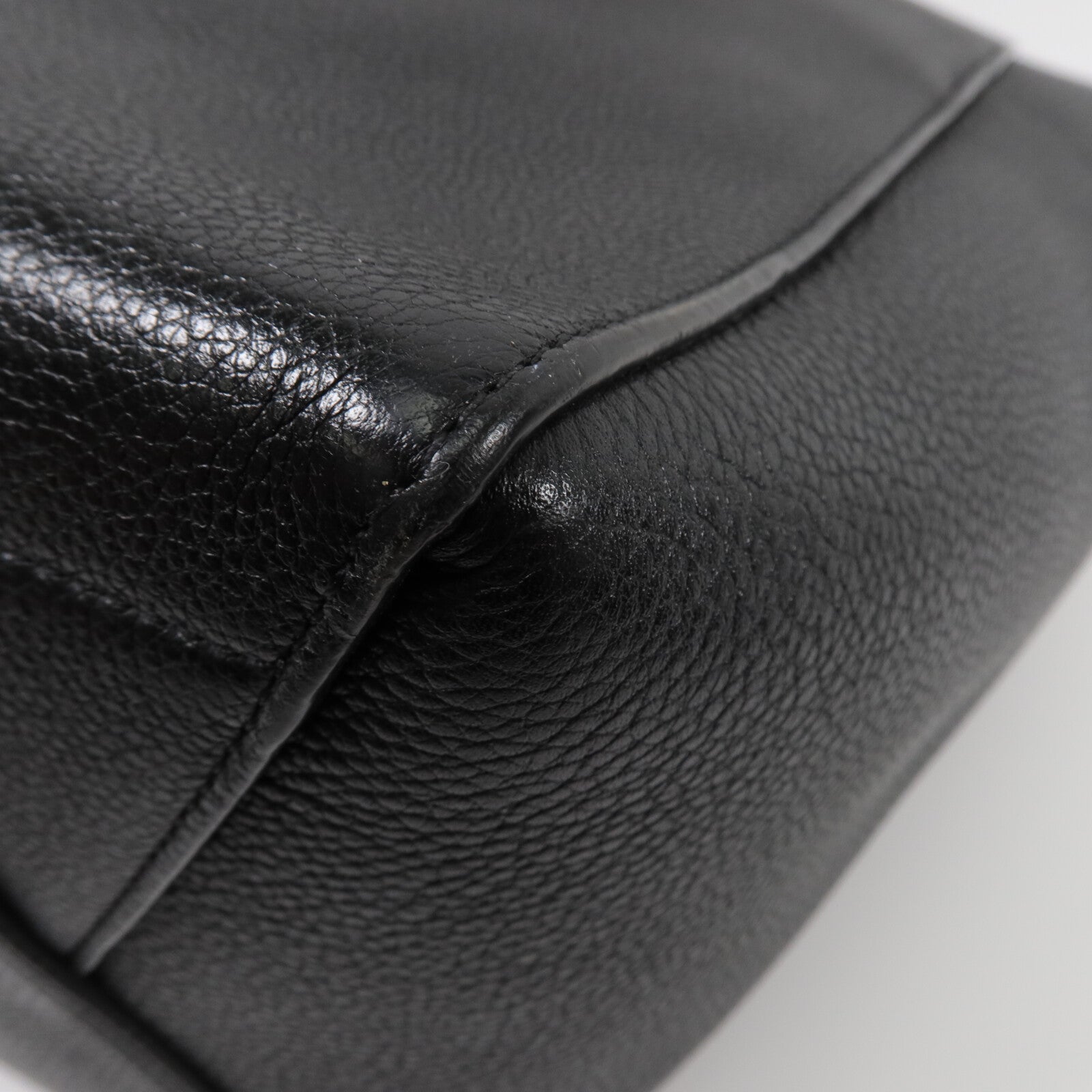 CELINE 牛皮皮革Sangle Bucket Medium肩背袋