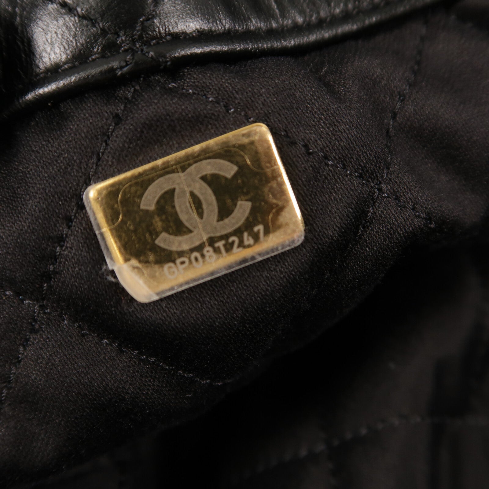 CHANEL 牛皮皮革Chanel 22 Backpack鏈帶背包